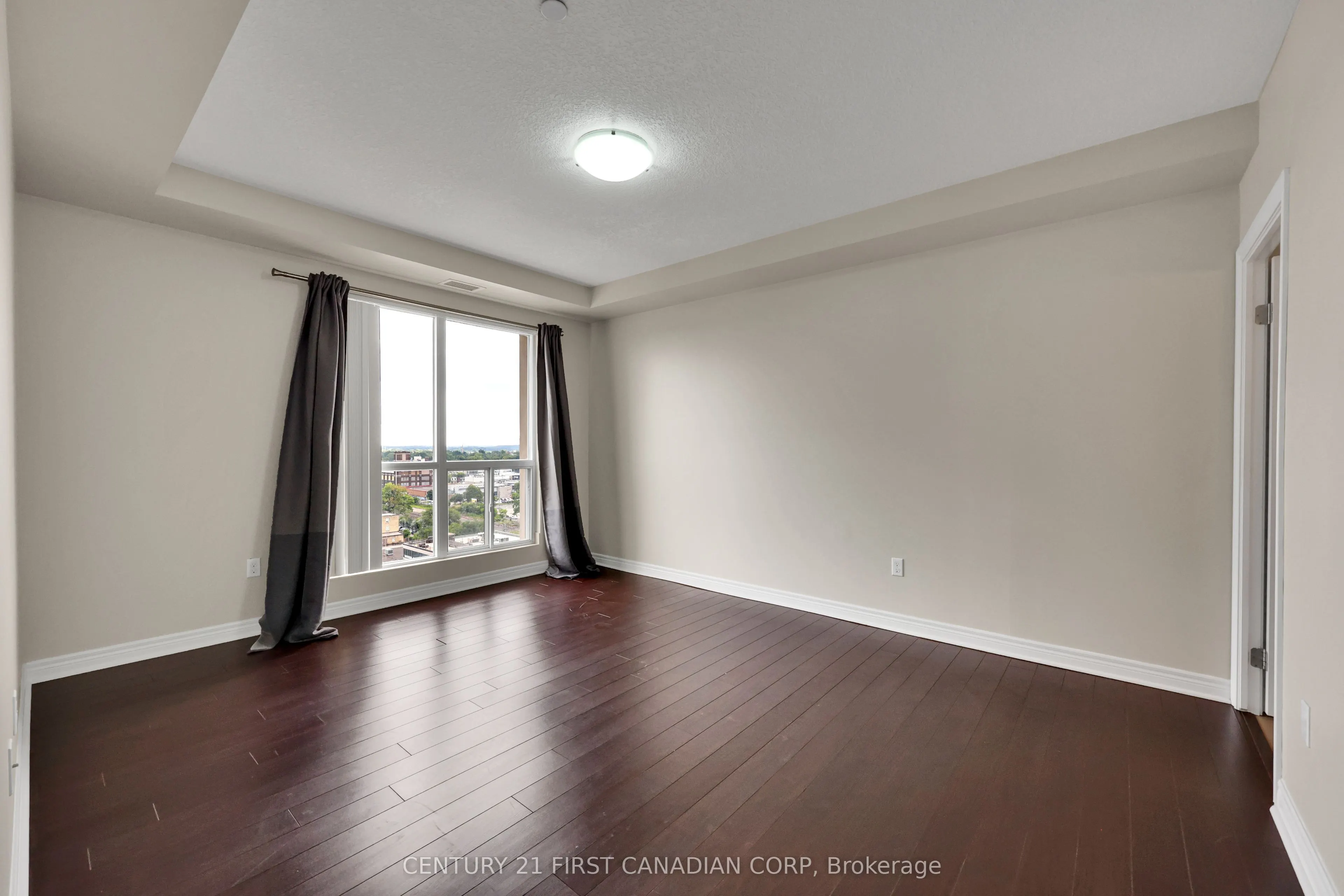330 Ridout Street N, #1503