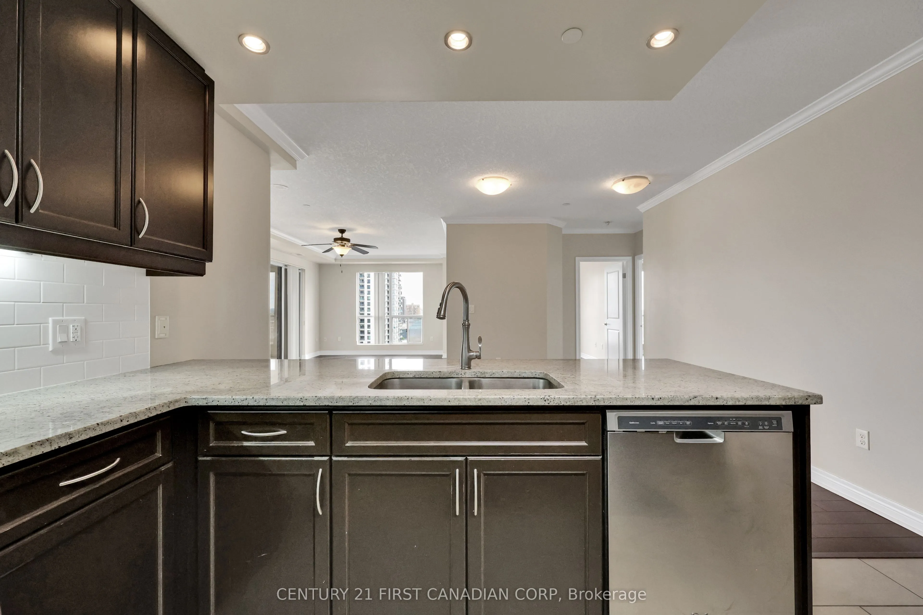 330 Ridout Street N, #1503