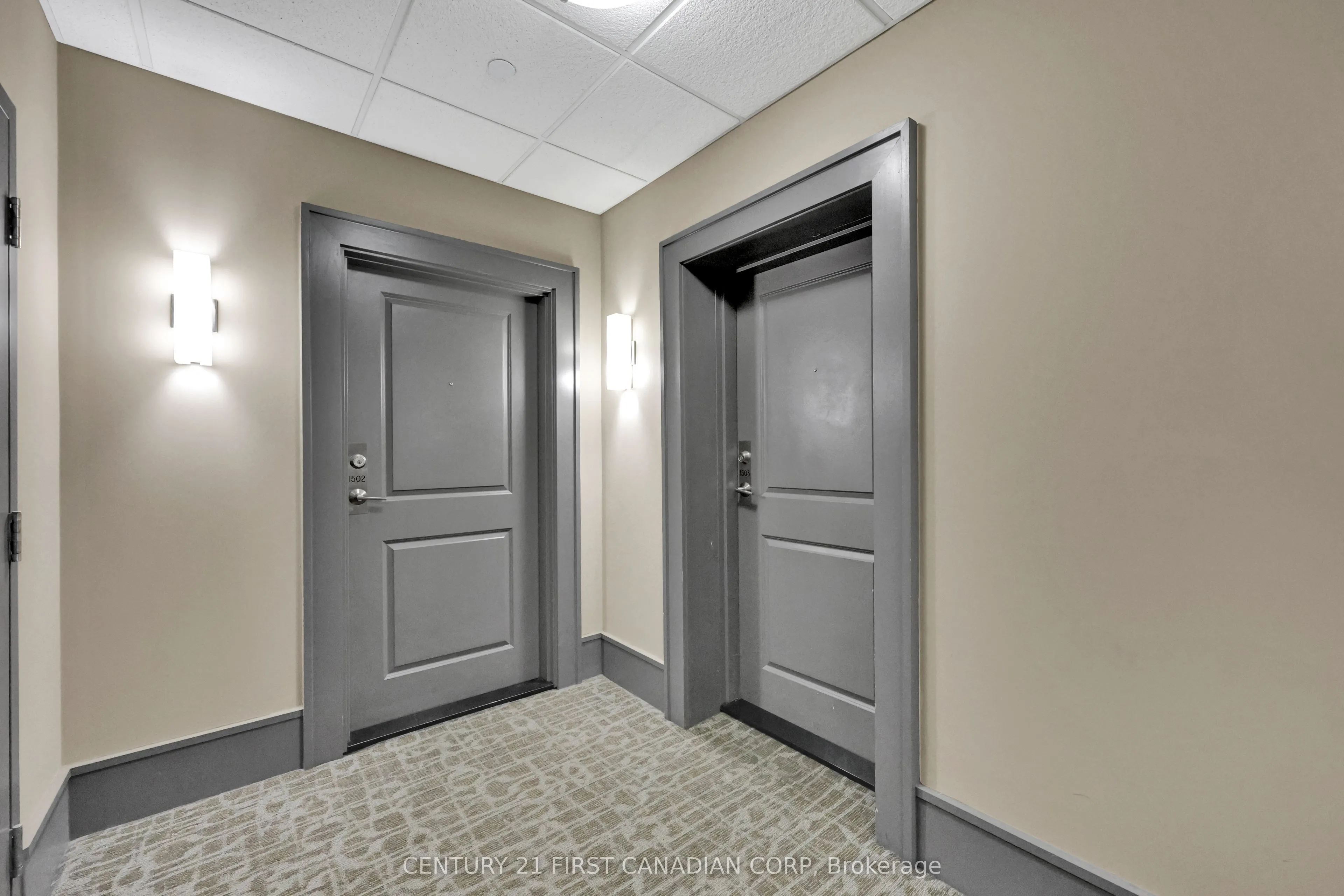 330 Ridout Street N, #1503