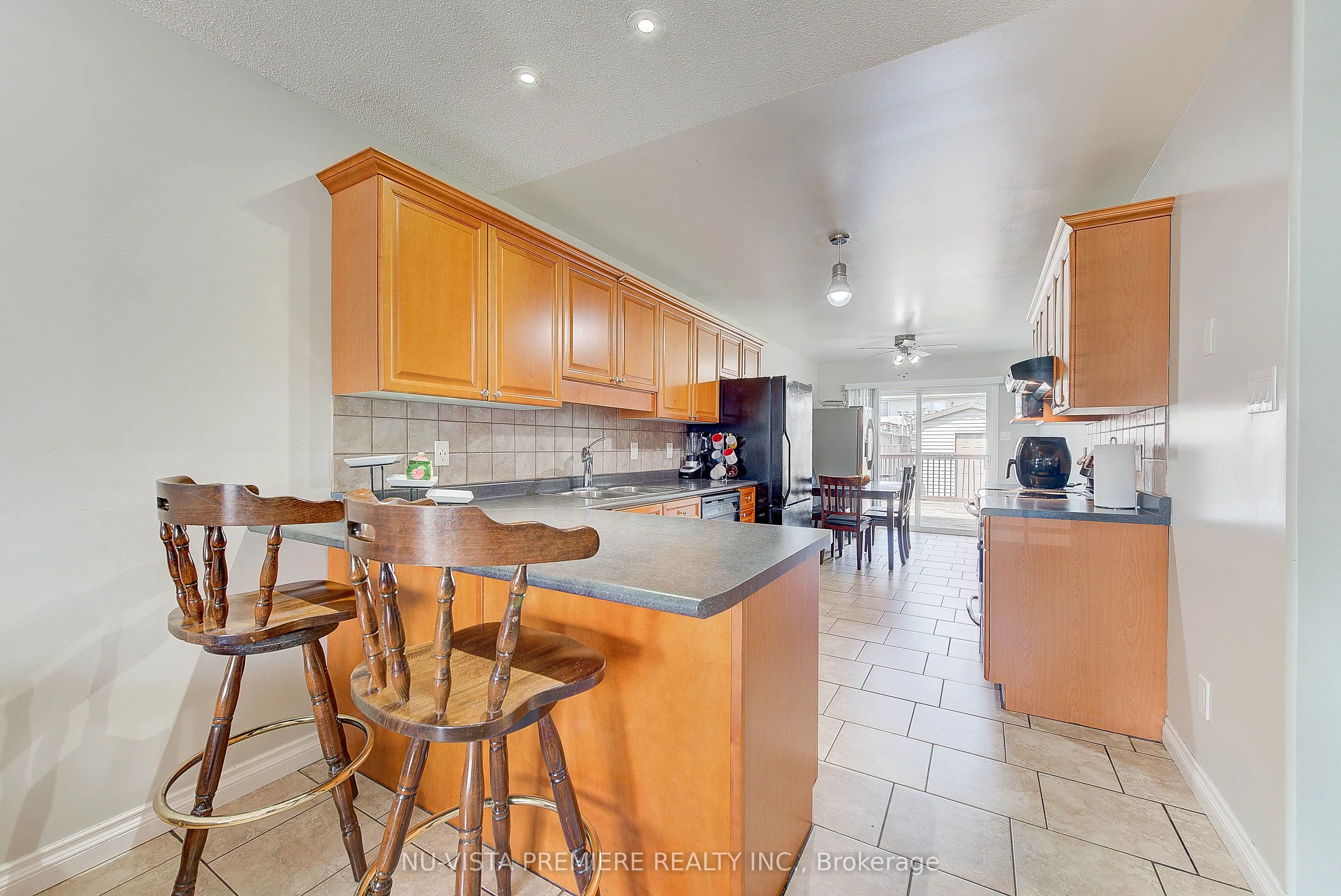 494 Exmouth Circle