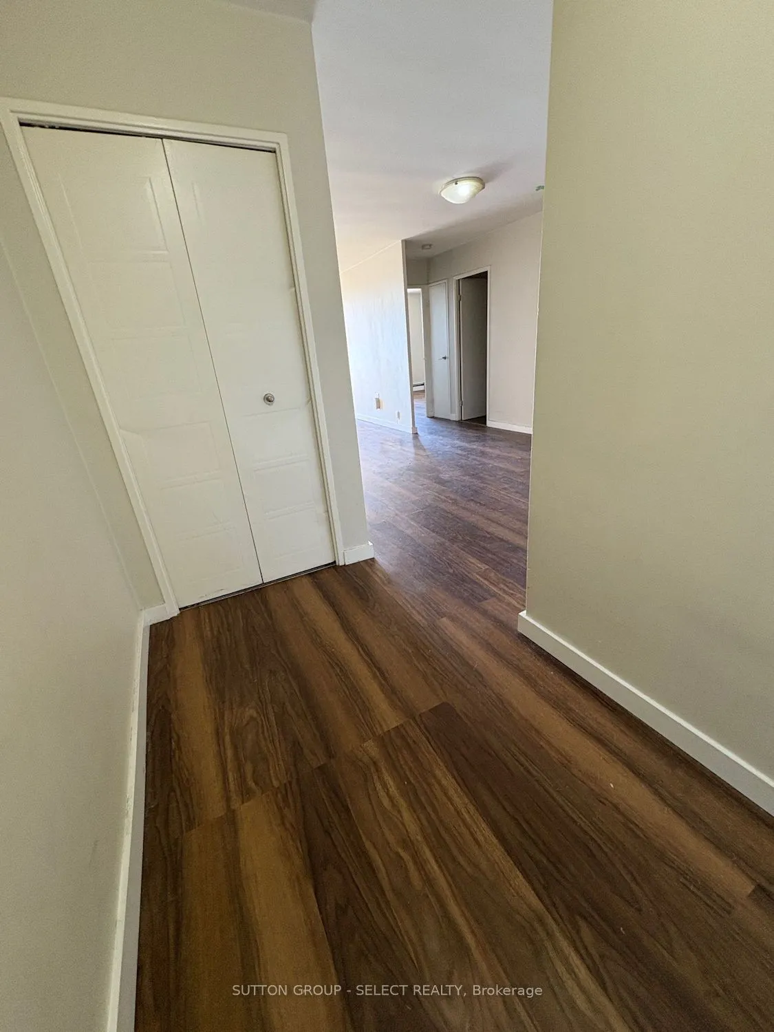 563 Mornington Avenue, #605