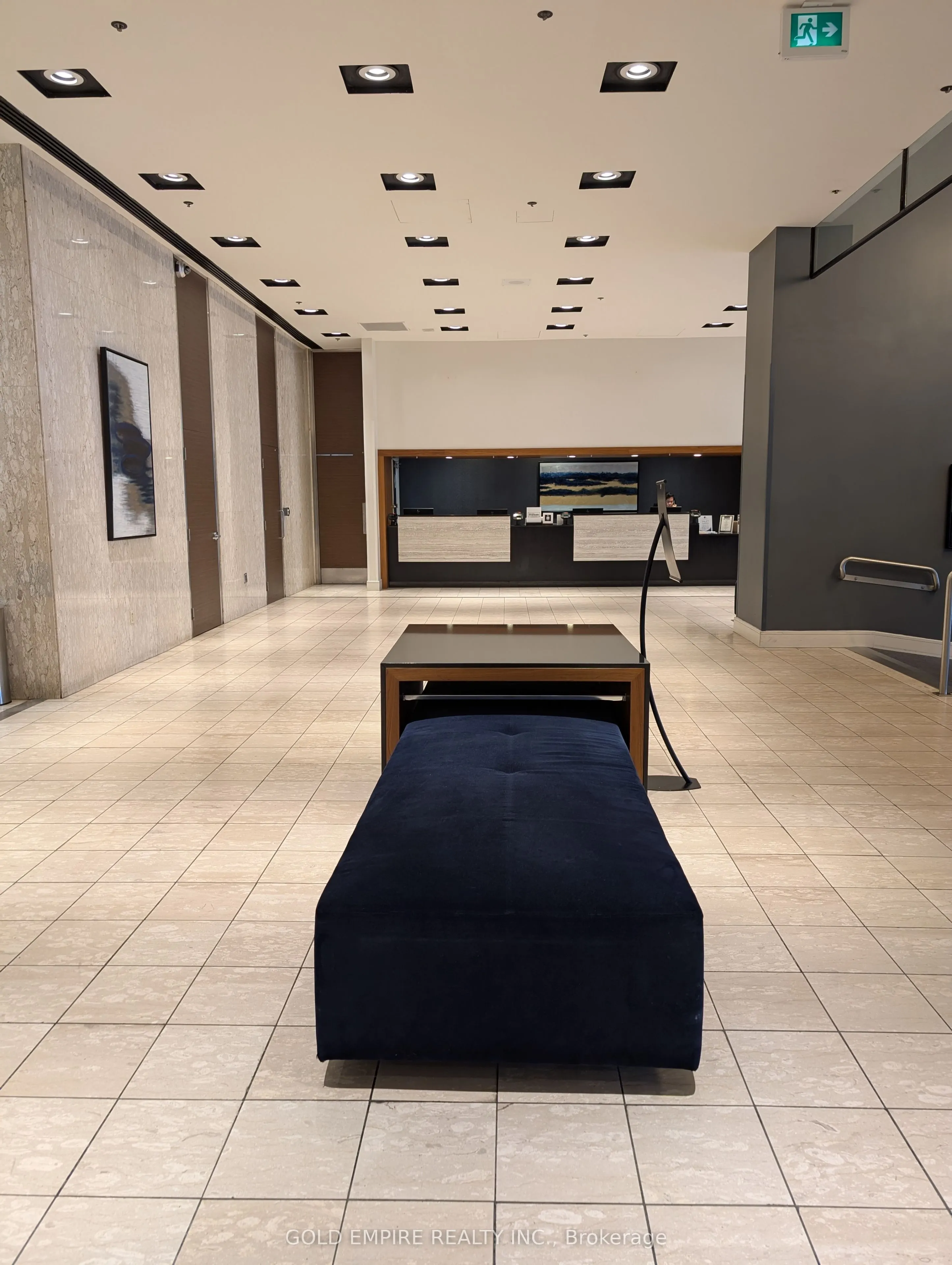 300 King Street, #STUDIO
