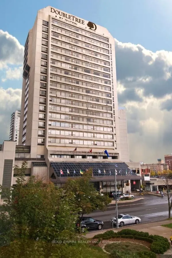 300 King Street, #STUDIO