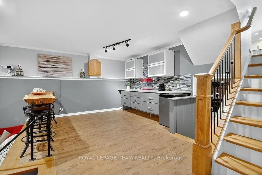 5664 South Island Park Drive