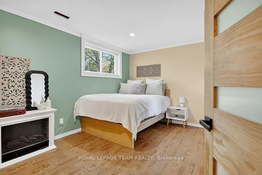 5664 South Island Park Drive