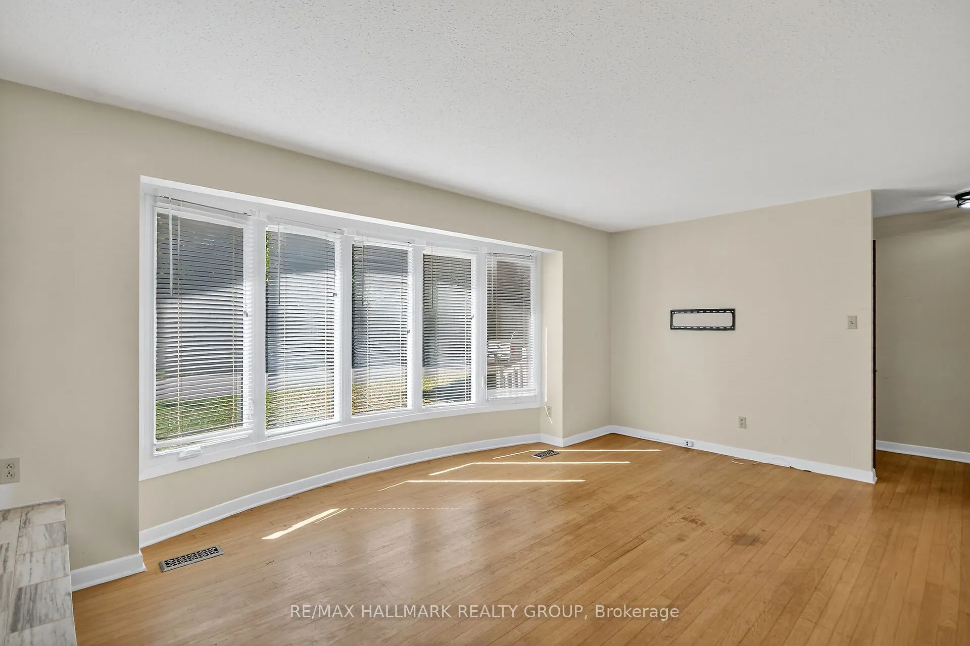 3 Sutton Place