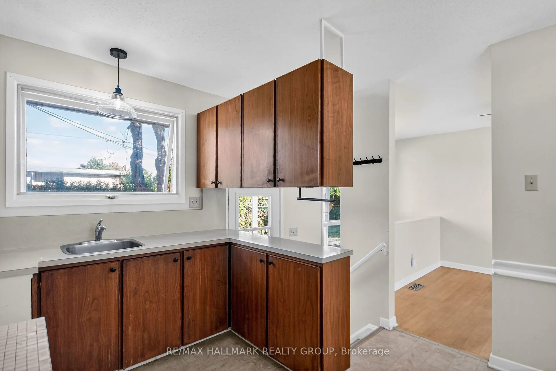 3 Sutton Place