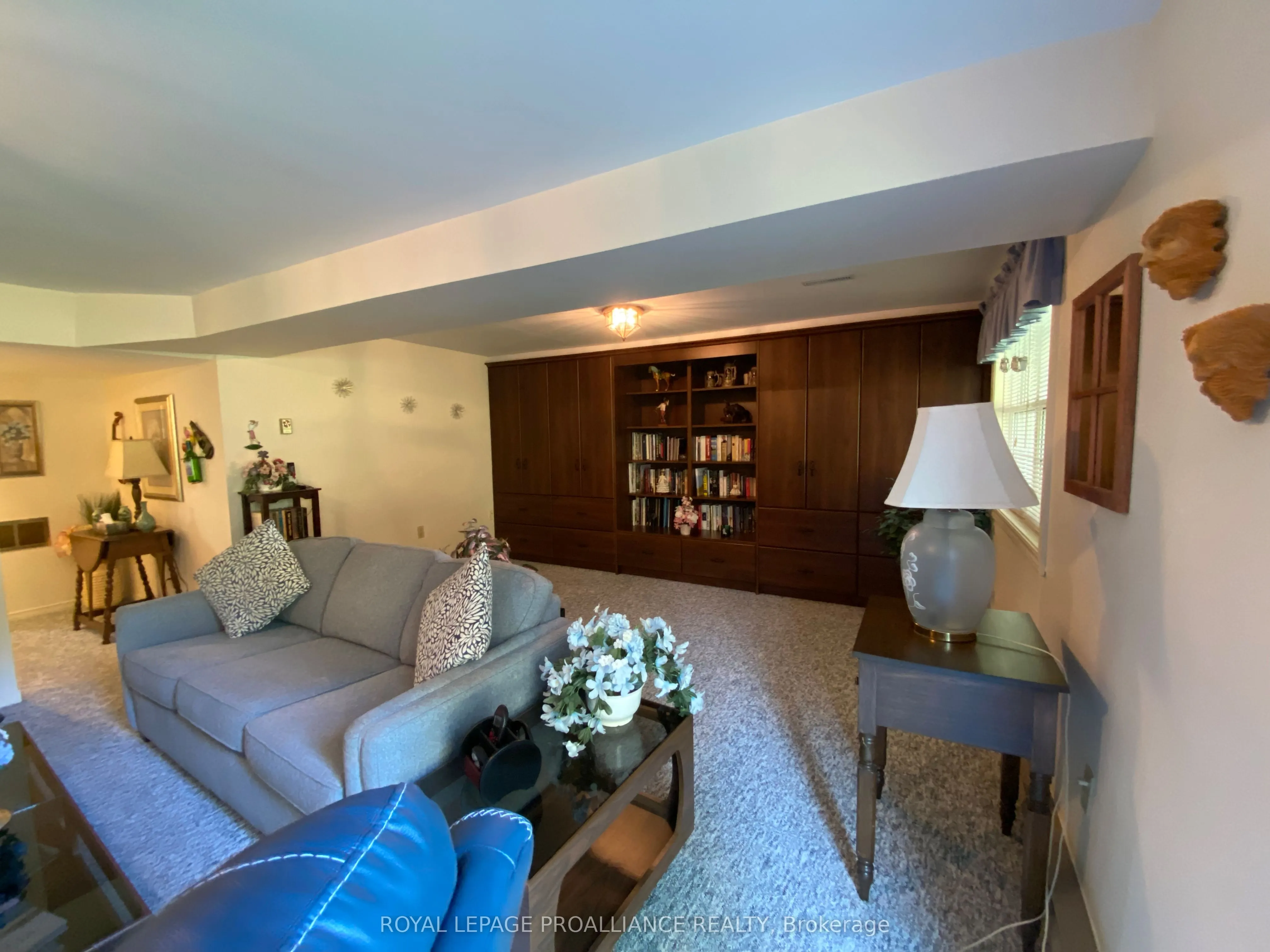 45 Country Club Place, #16