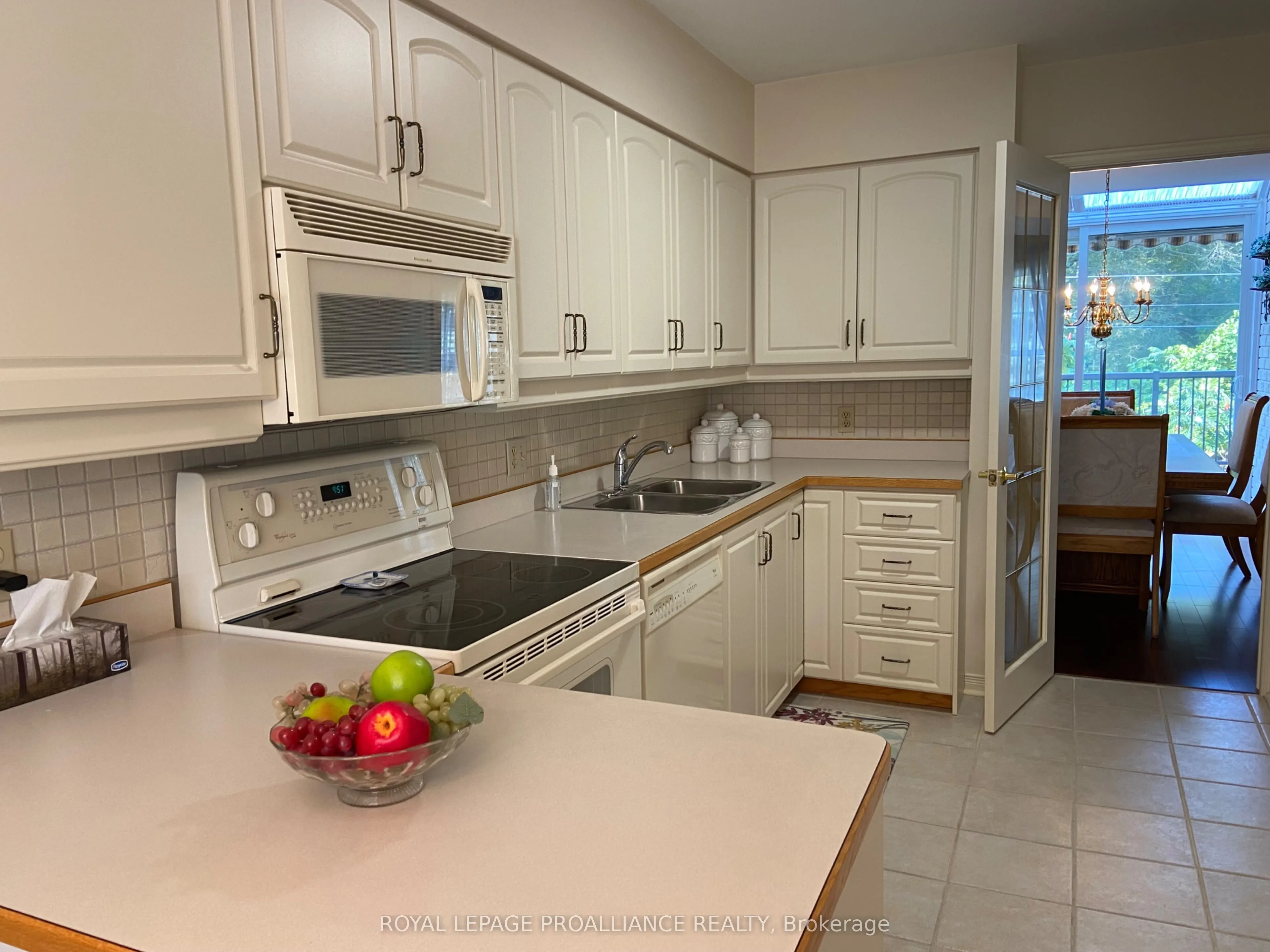 45 Country Club Place, #16