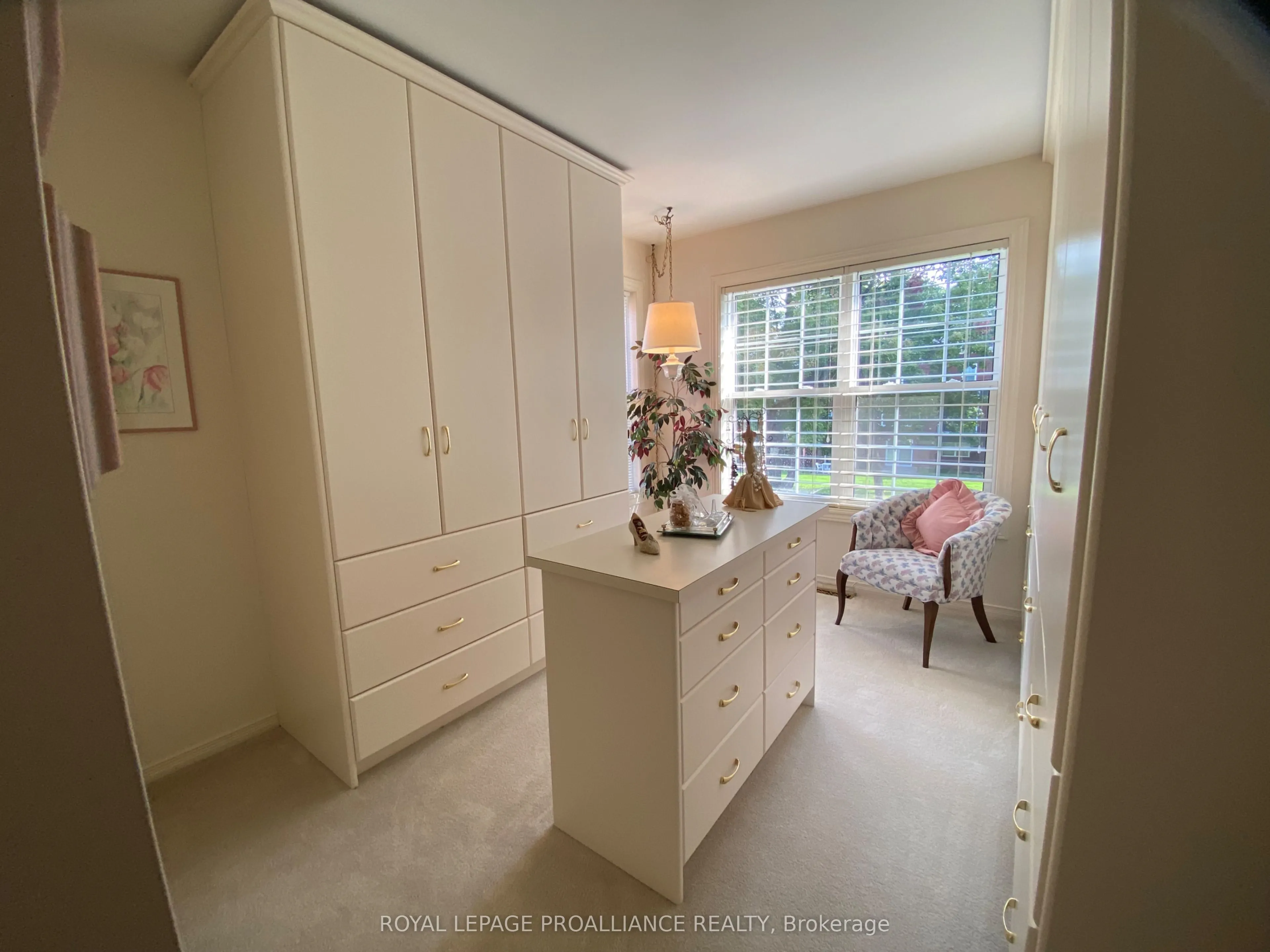 45 Country Club Place, #16