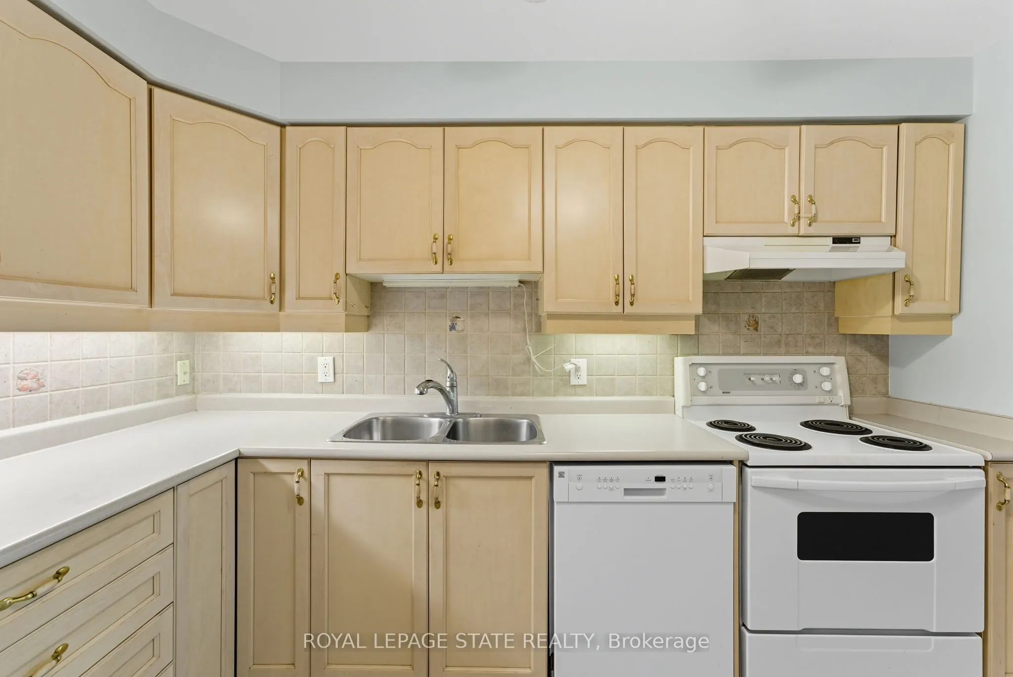 5 Ogilvie Street, #306