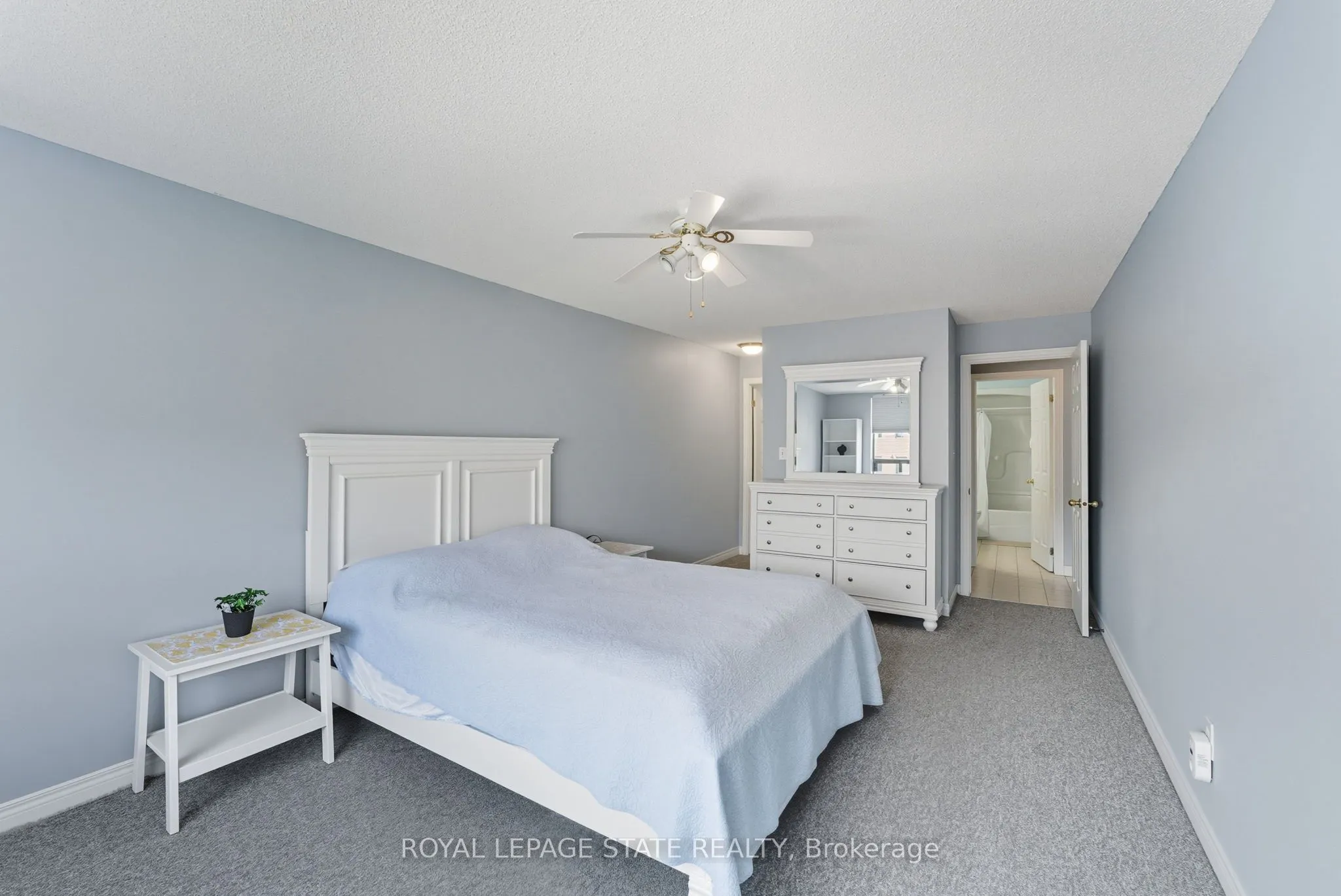 5 Ogilvie Street, #306