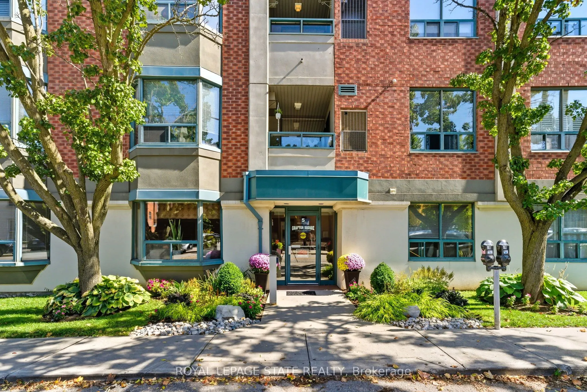 5 Ogilvie Street, #306