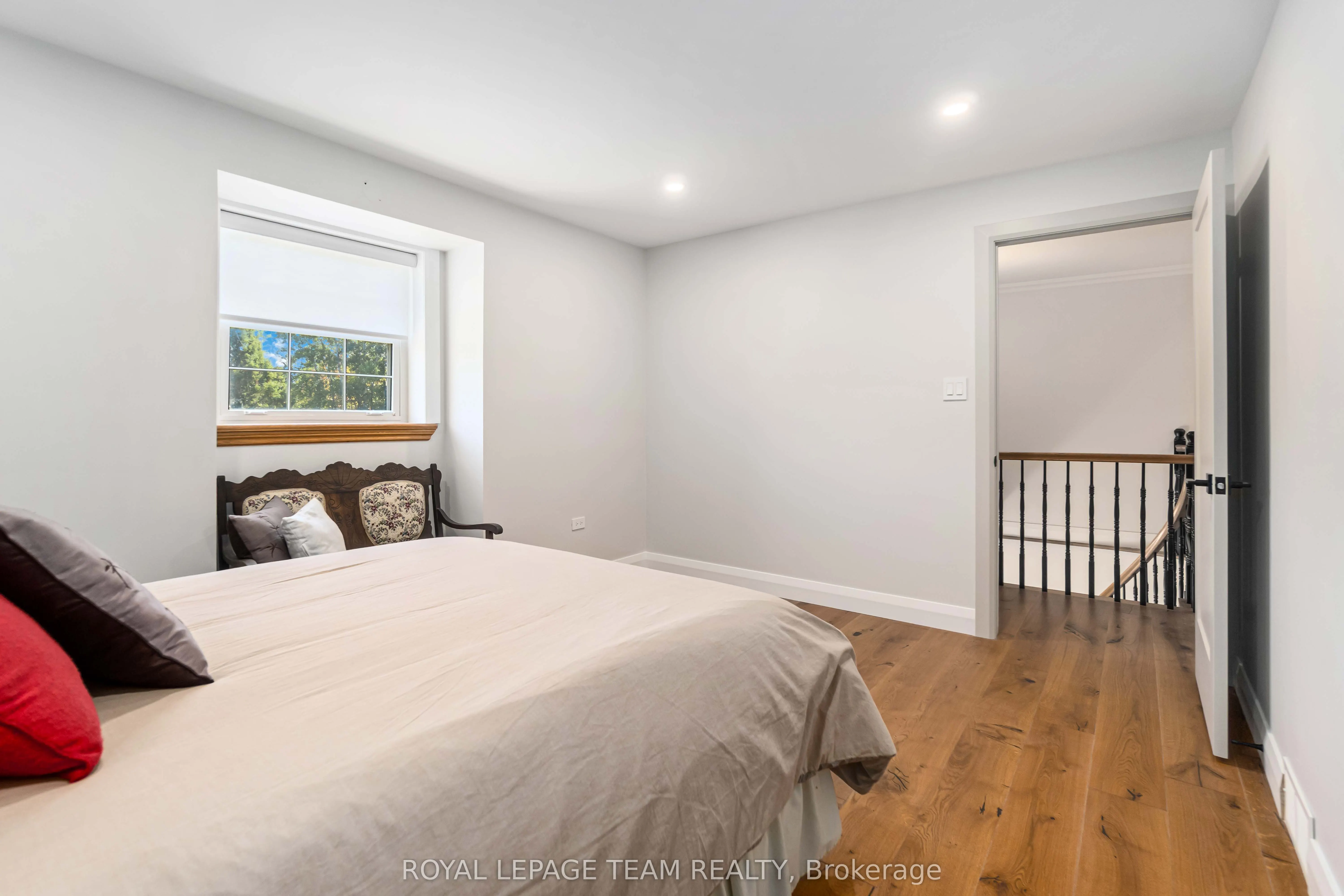 910 Bolton Road
