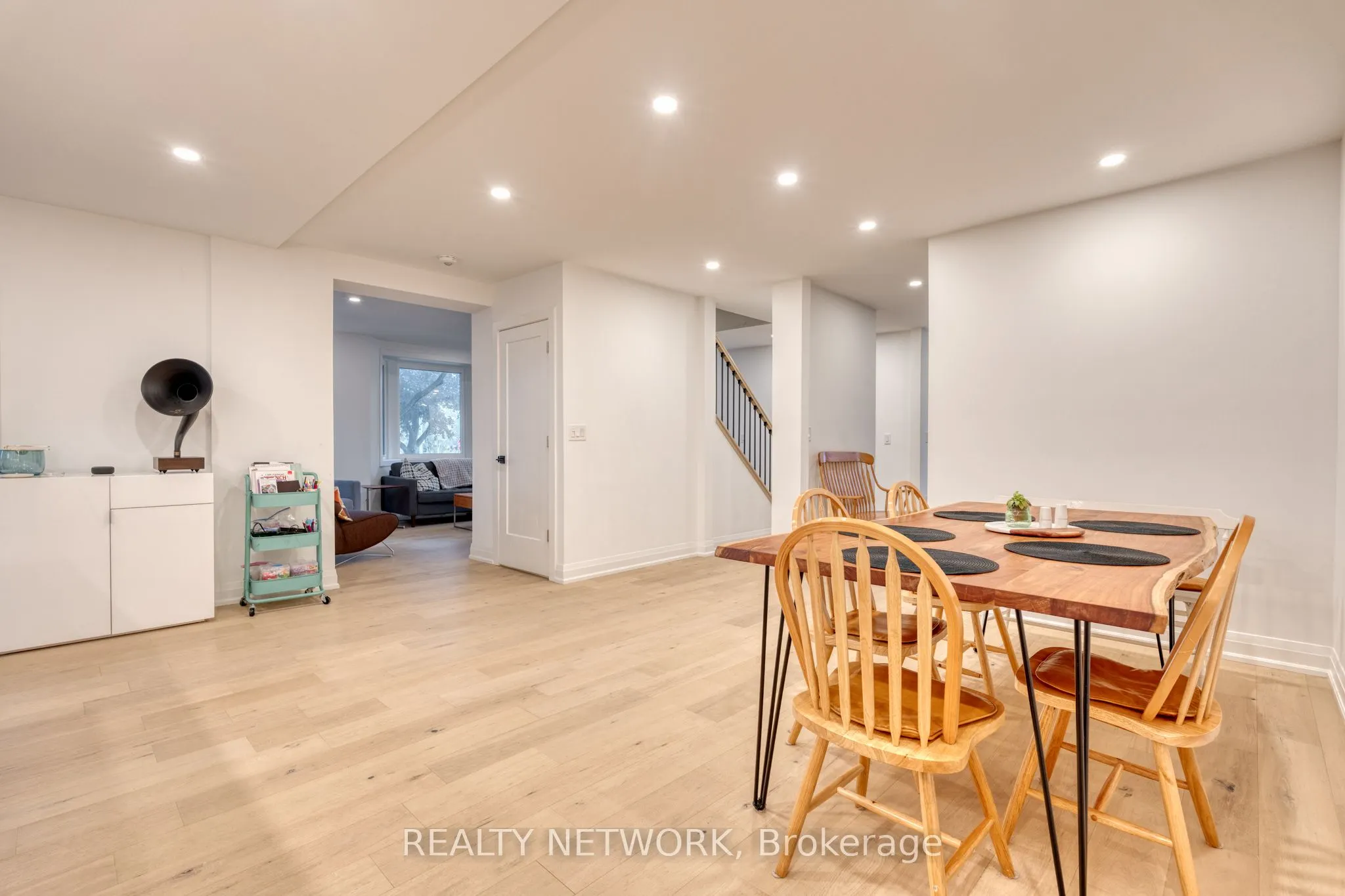 68 Mountain Park Avenue