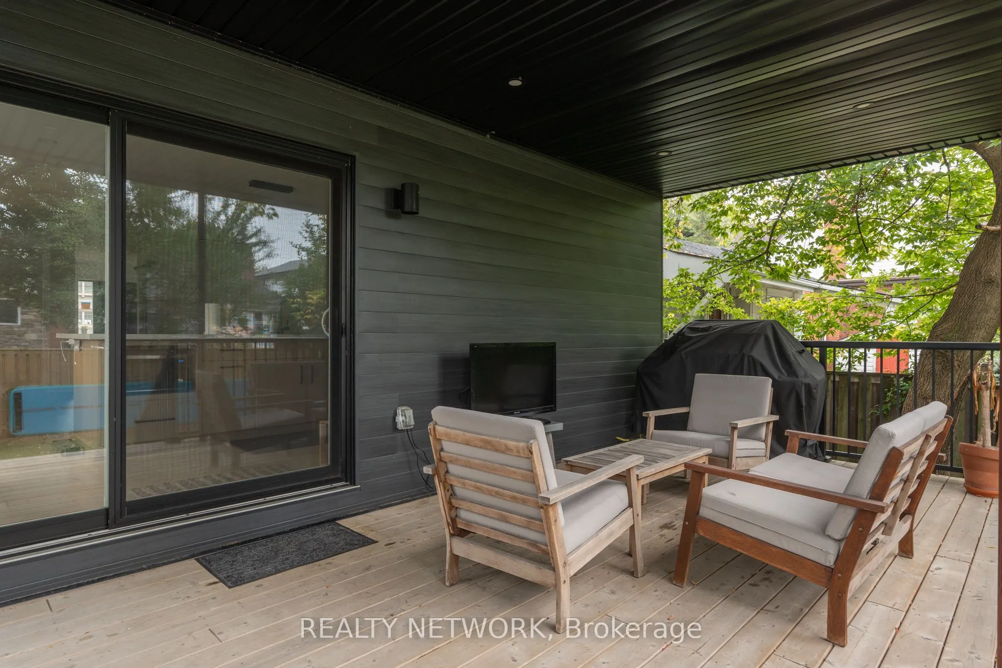68 Mountain Park Avenue