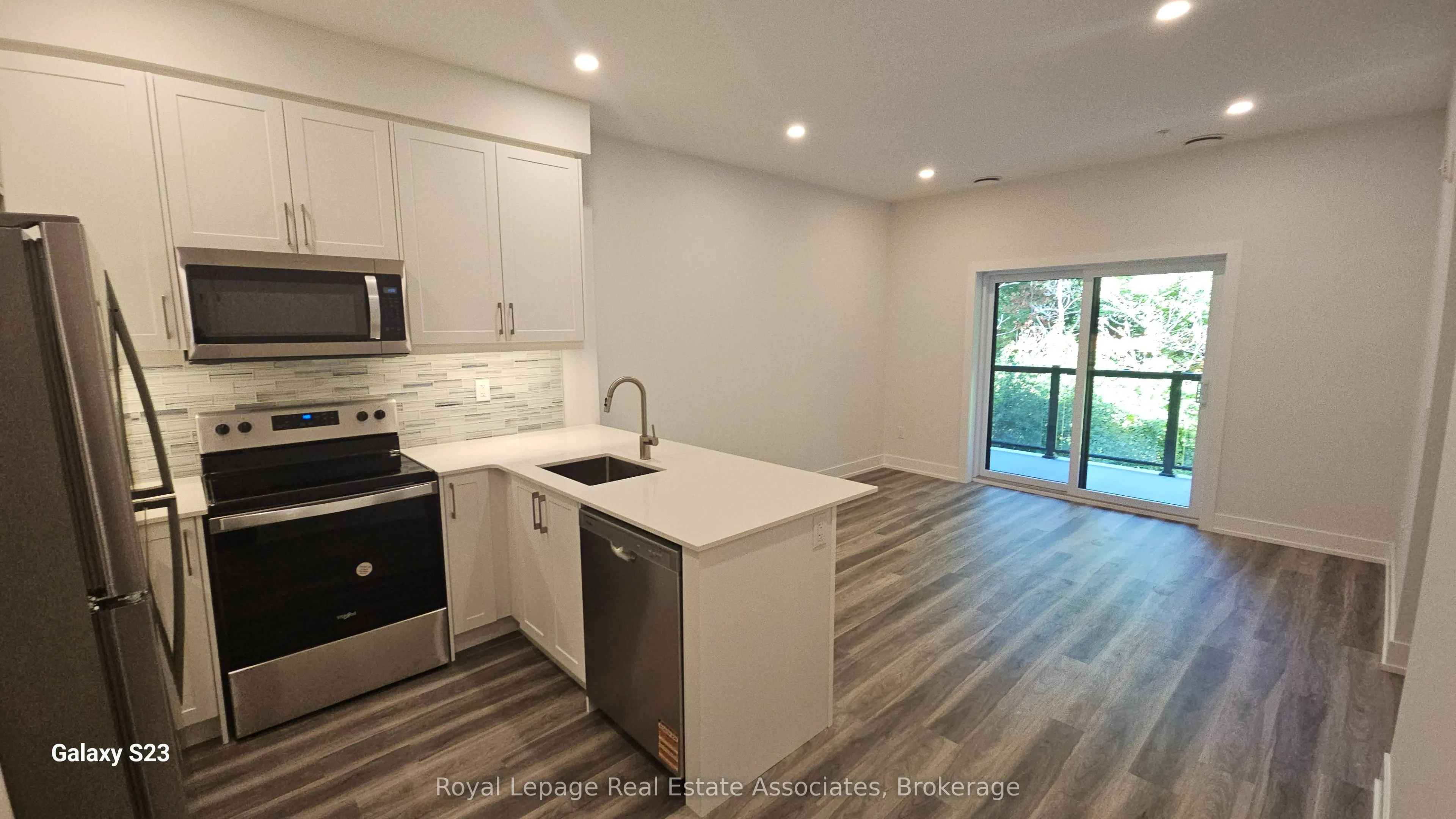 1100 Lackner Place, #104