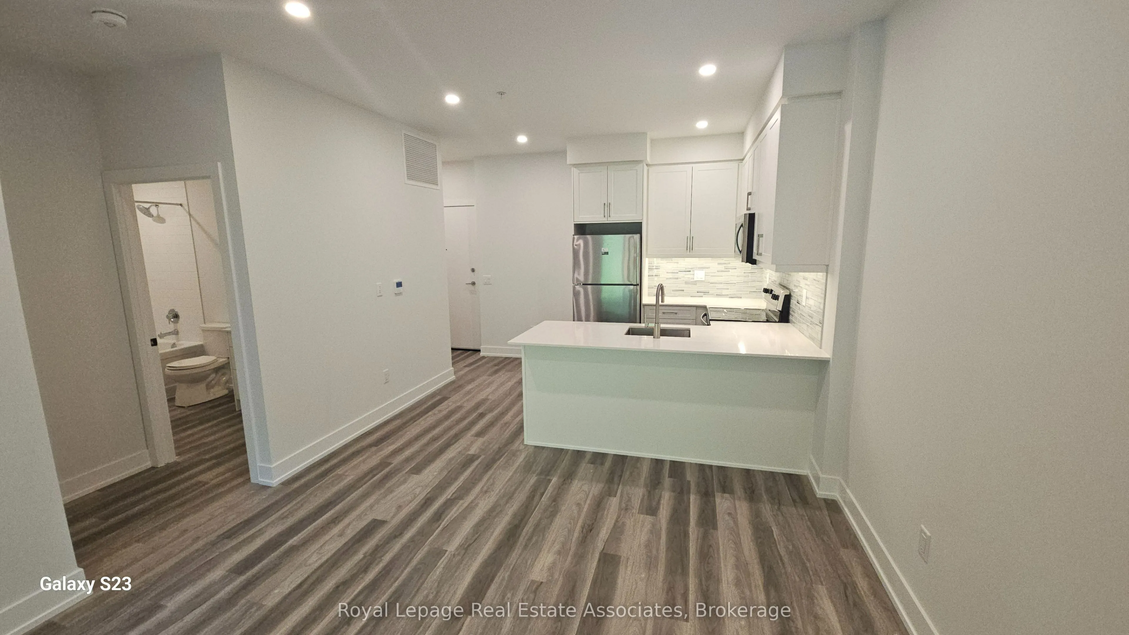 1100 Lackner Place, #104