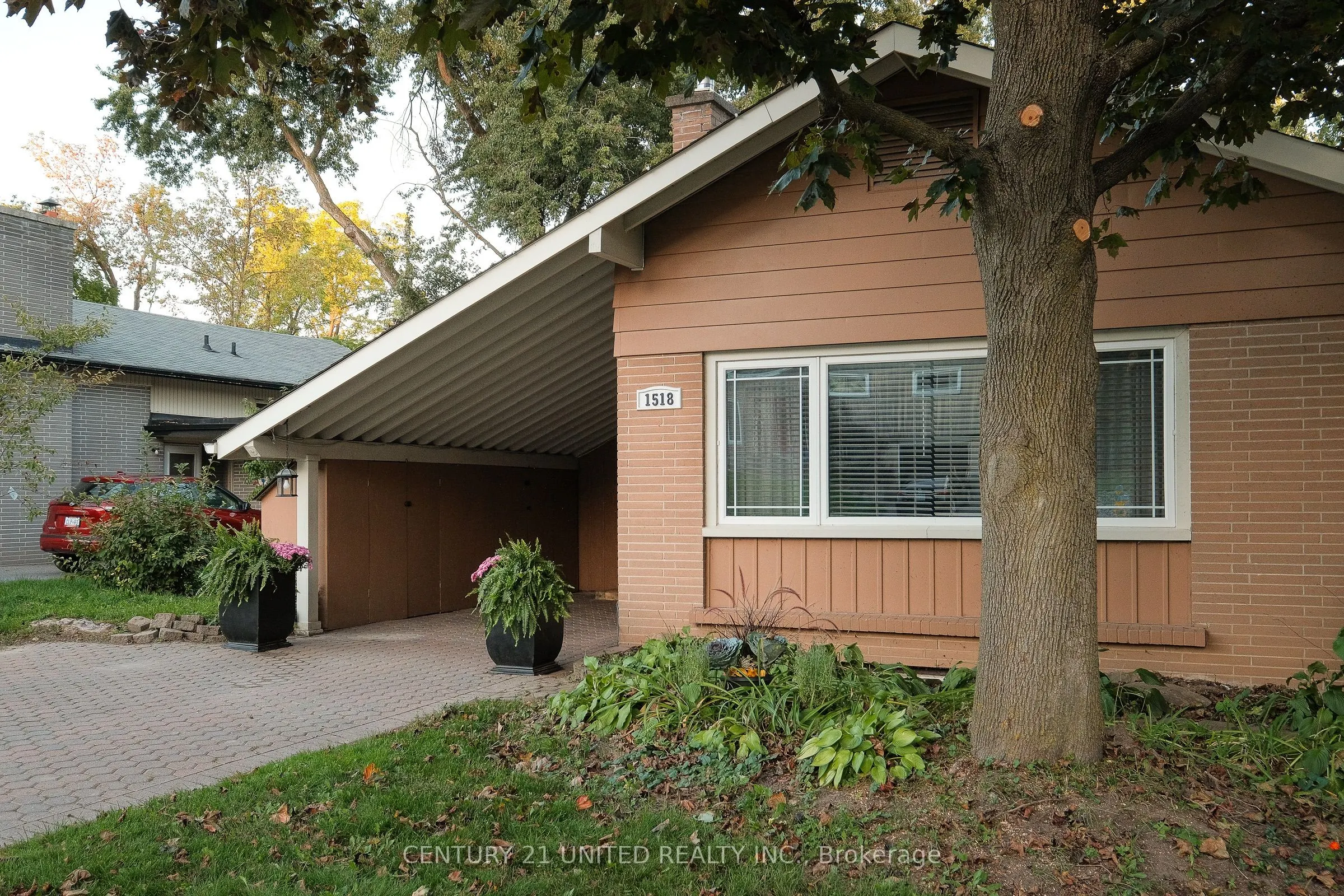 1518 Westbrook Drive