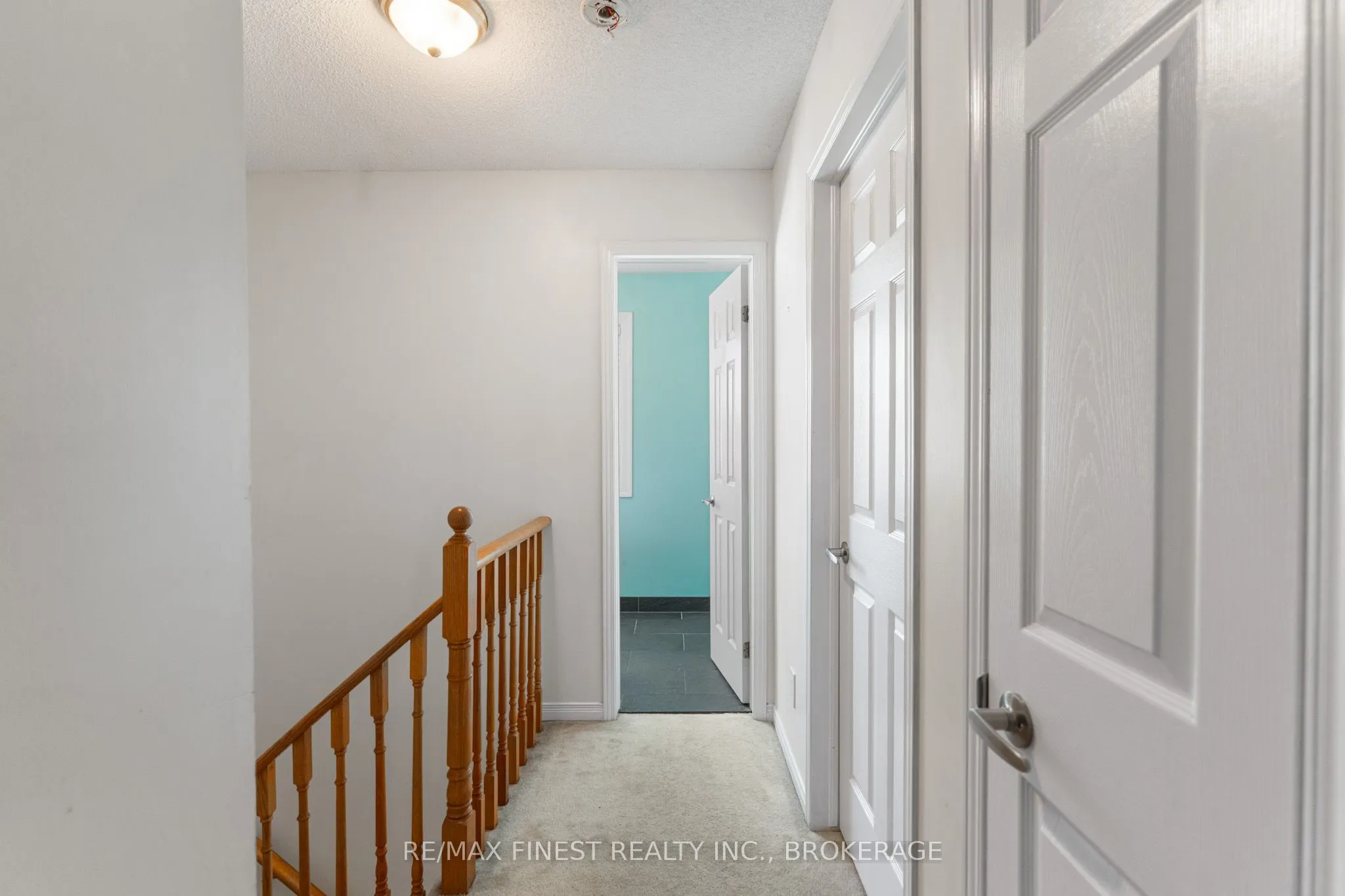 944 Warburton Crescent