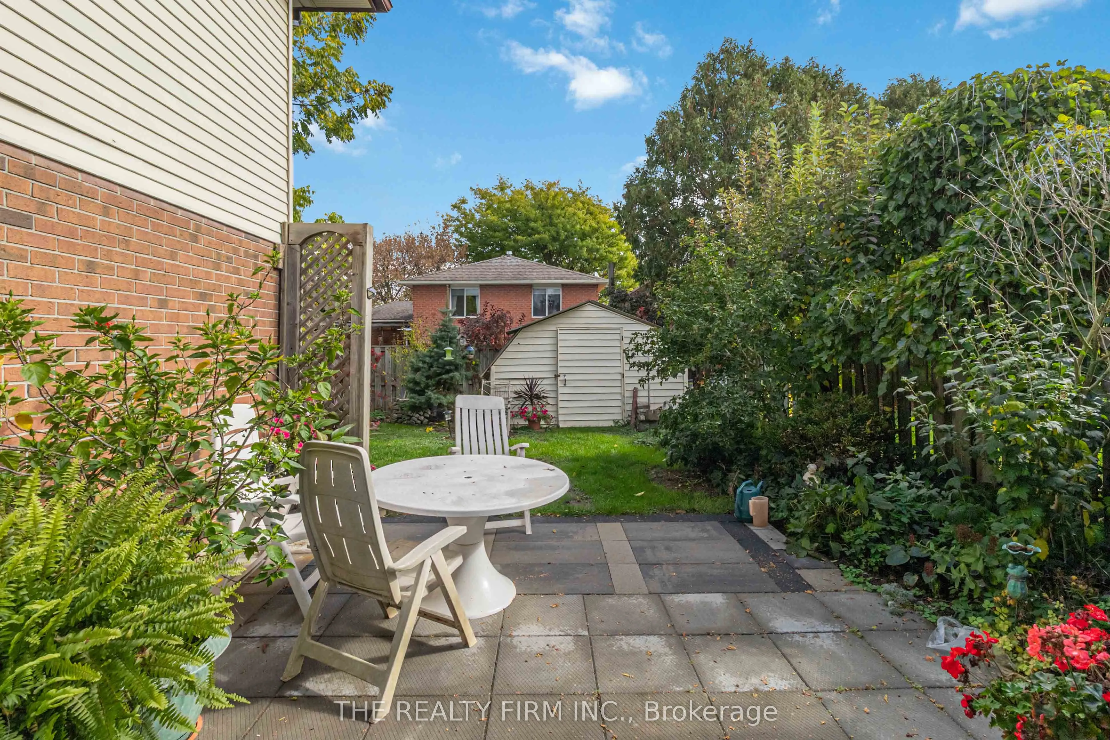 1132 Iroquois Crescent