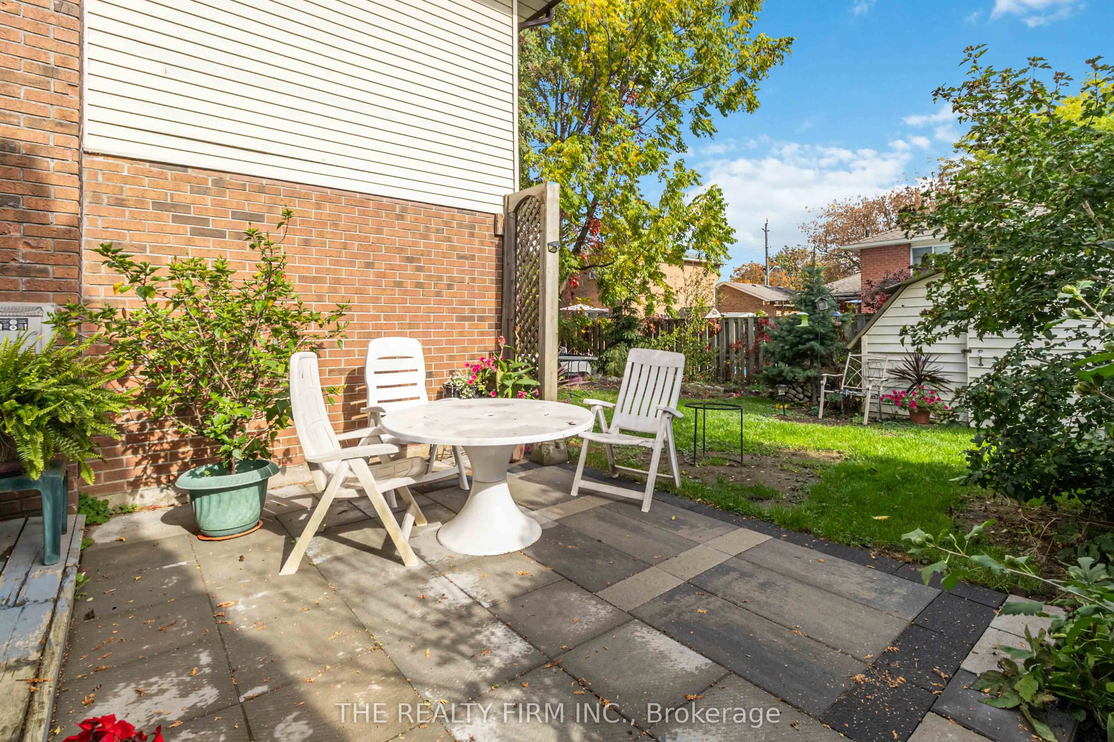1132 Iroquois Crescent