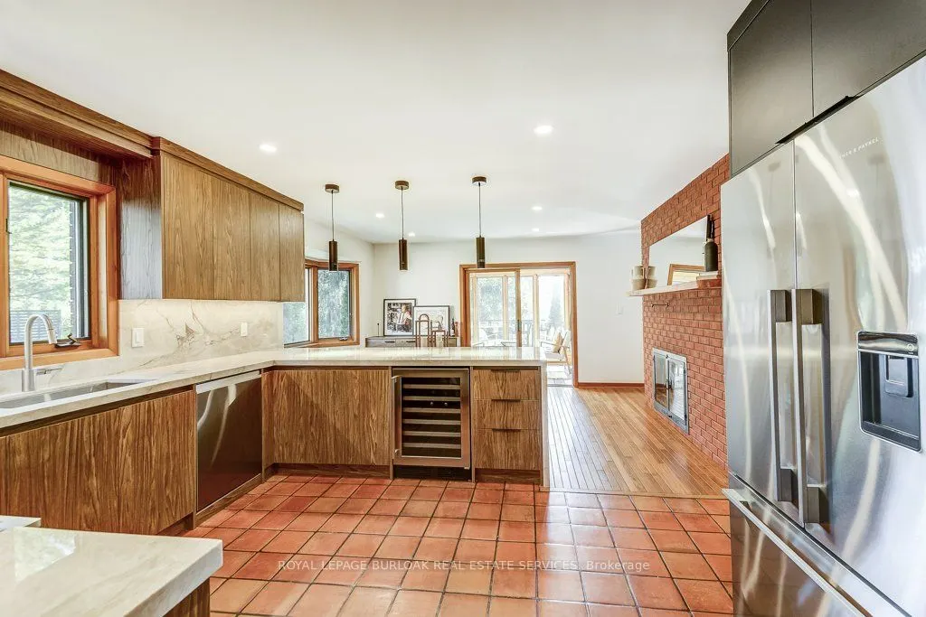 9 Foresthill Crescent