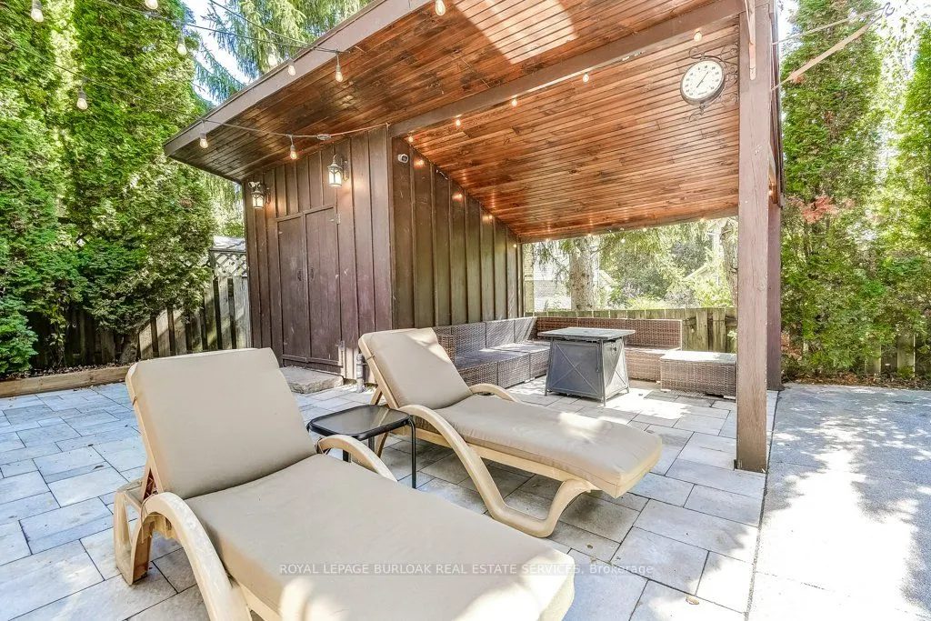 9 Foresthill Crescent