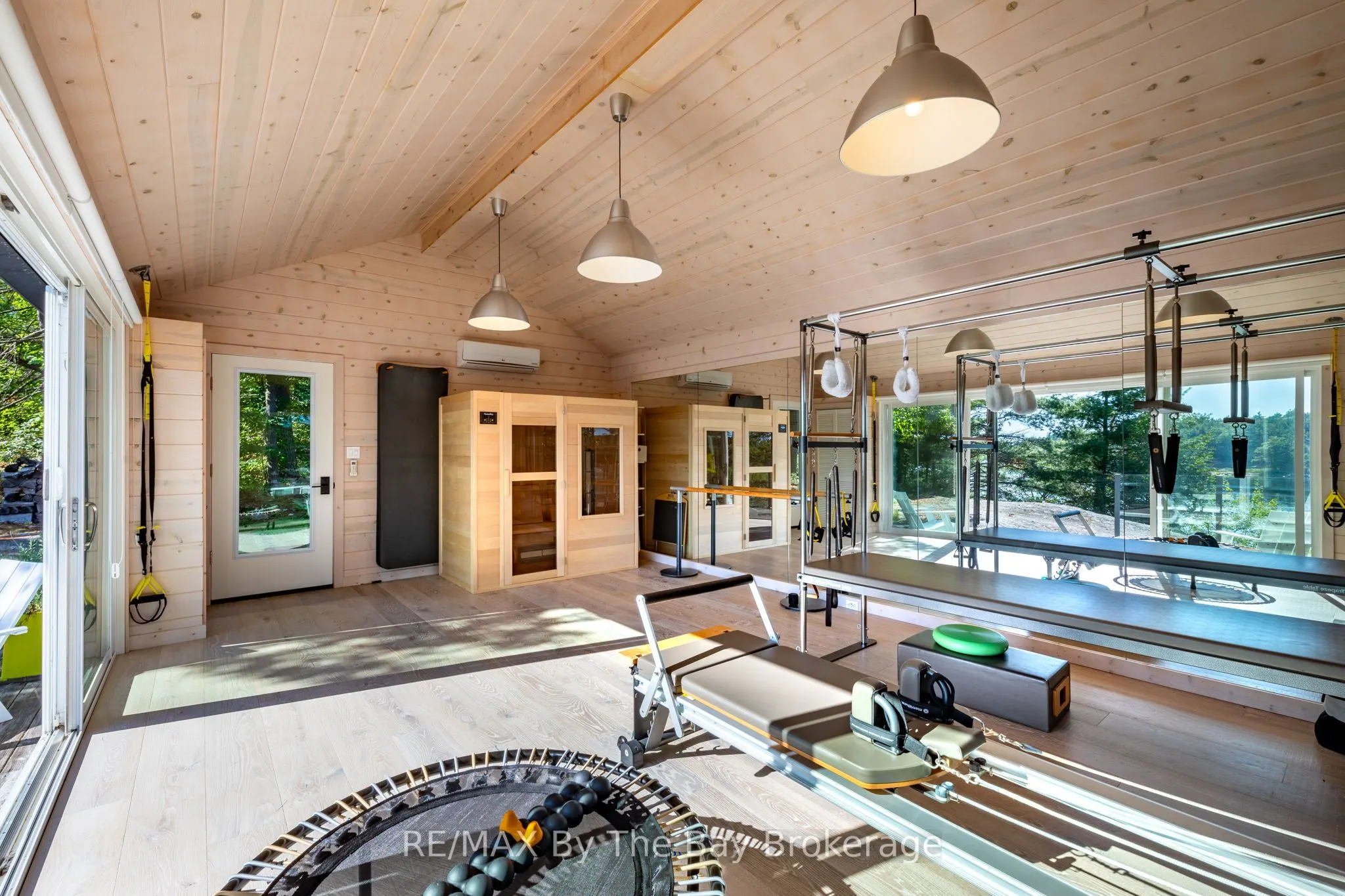 18152 Georgian Bay Shore