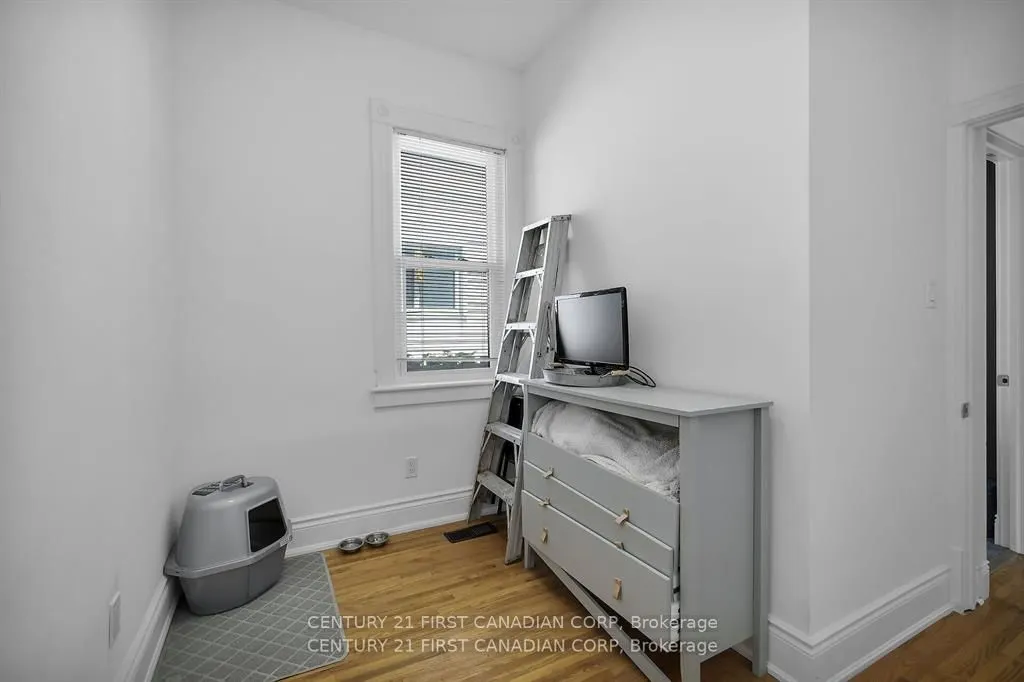 453 Quebec Street