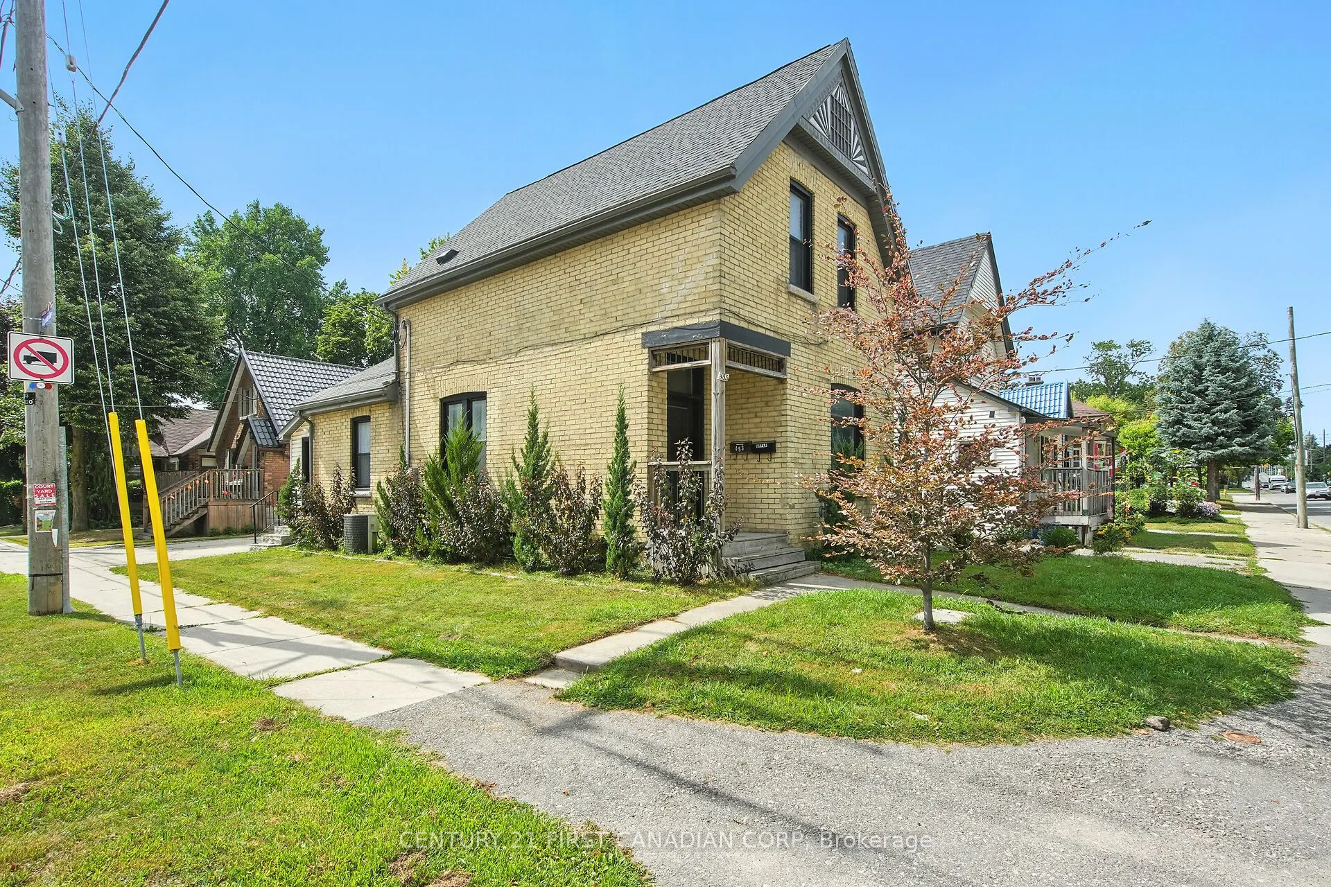 453 Quebec Street