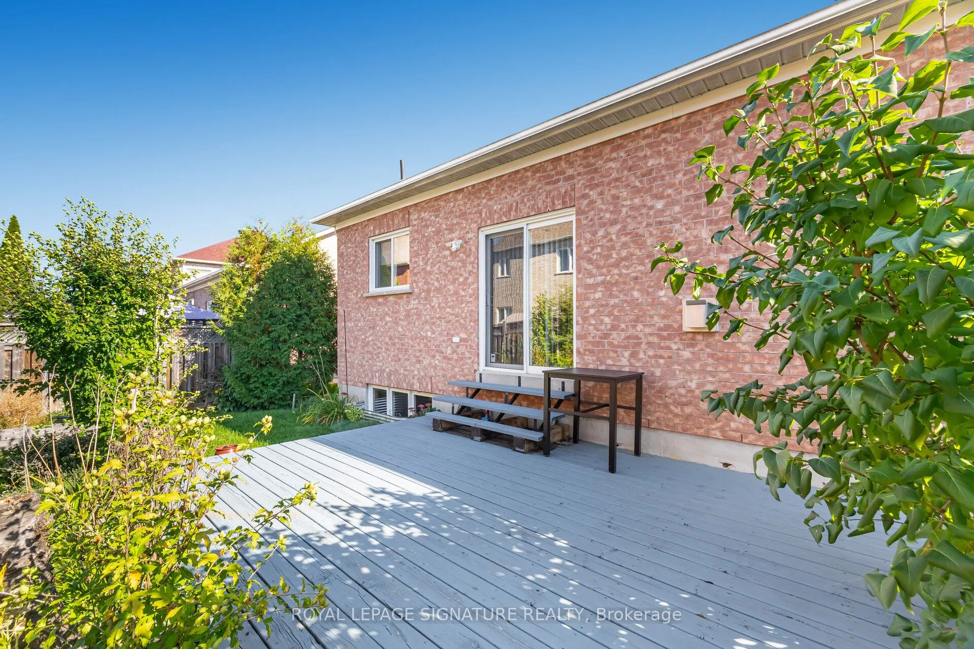 10 Banks Drive