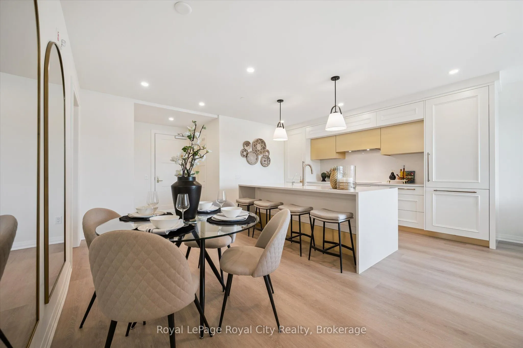 6523 Wellington Road 7 Road, #324