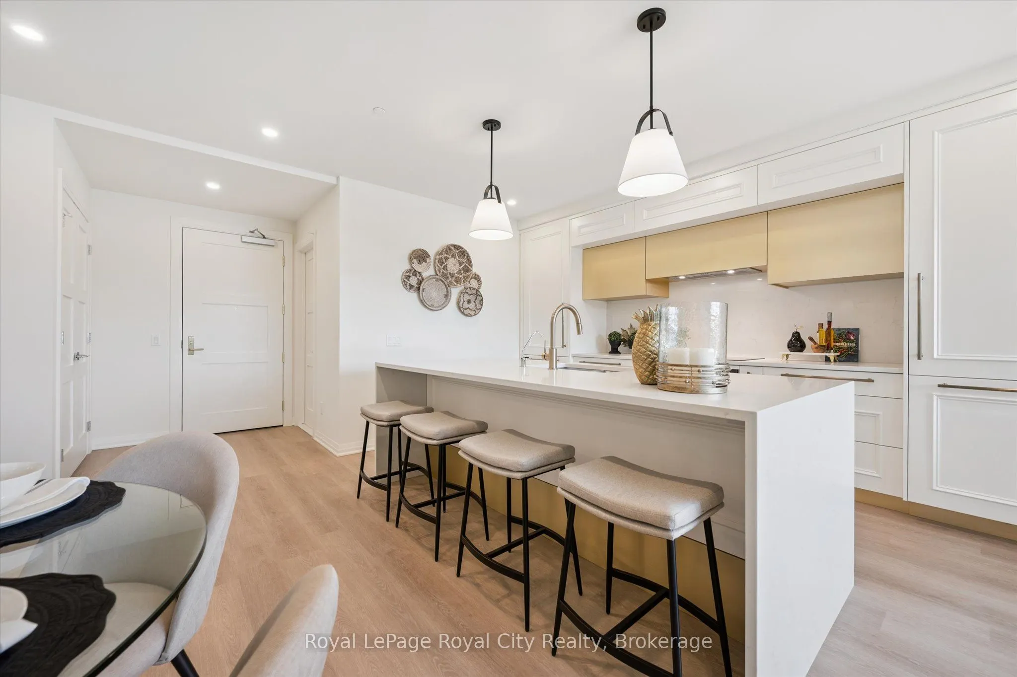 6523 Wellington Road 7 Road, #324