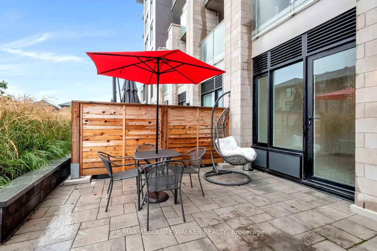 530 DE MAZENOD Avenue, #108