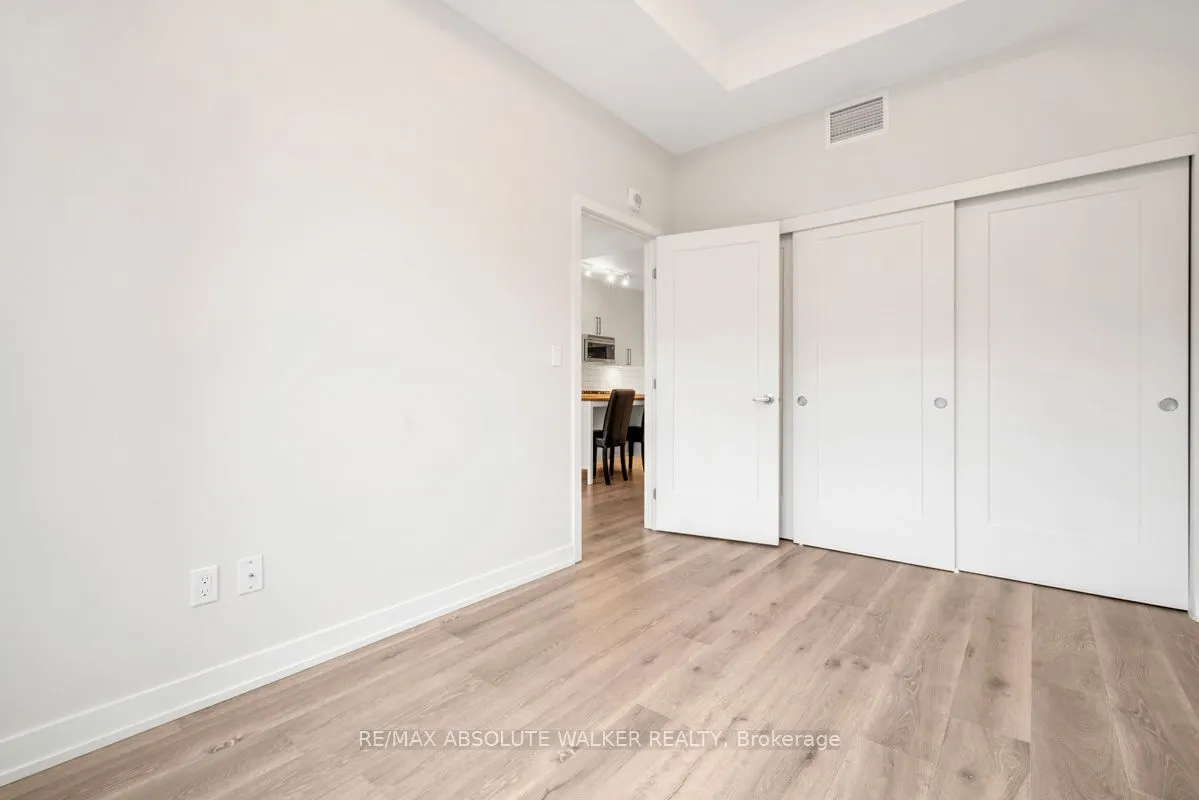 530 DE MAZENOD Avenue, #108