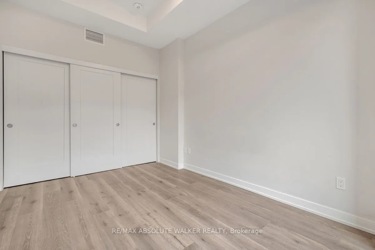 530 DE MAZENOD Avenue, #108