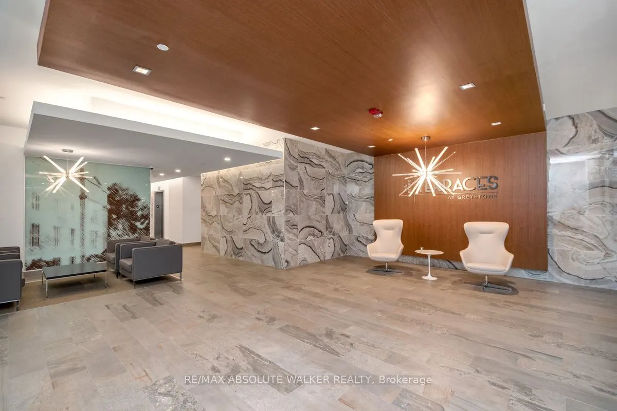 530 DE MAZENOD Avenue, #108