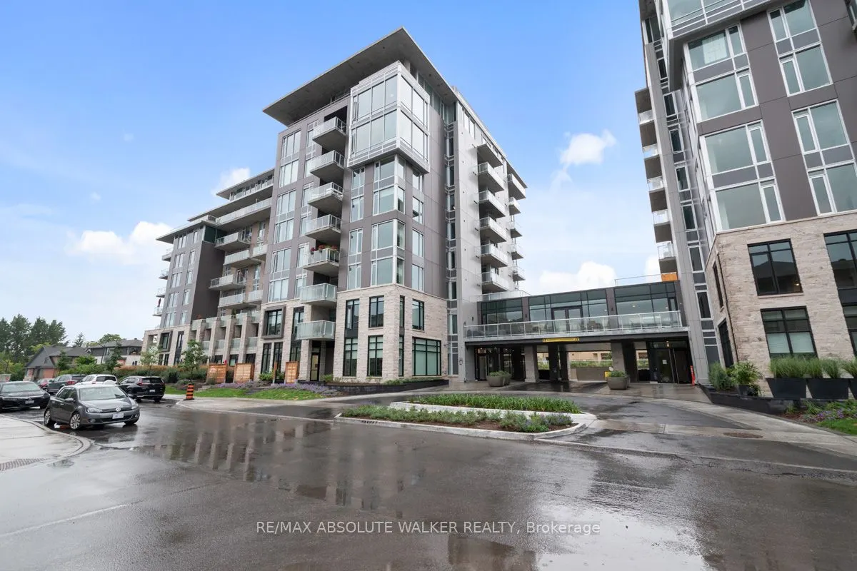 530 DE MAZENOD Avenue, #108