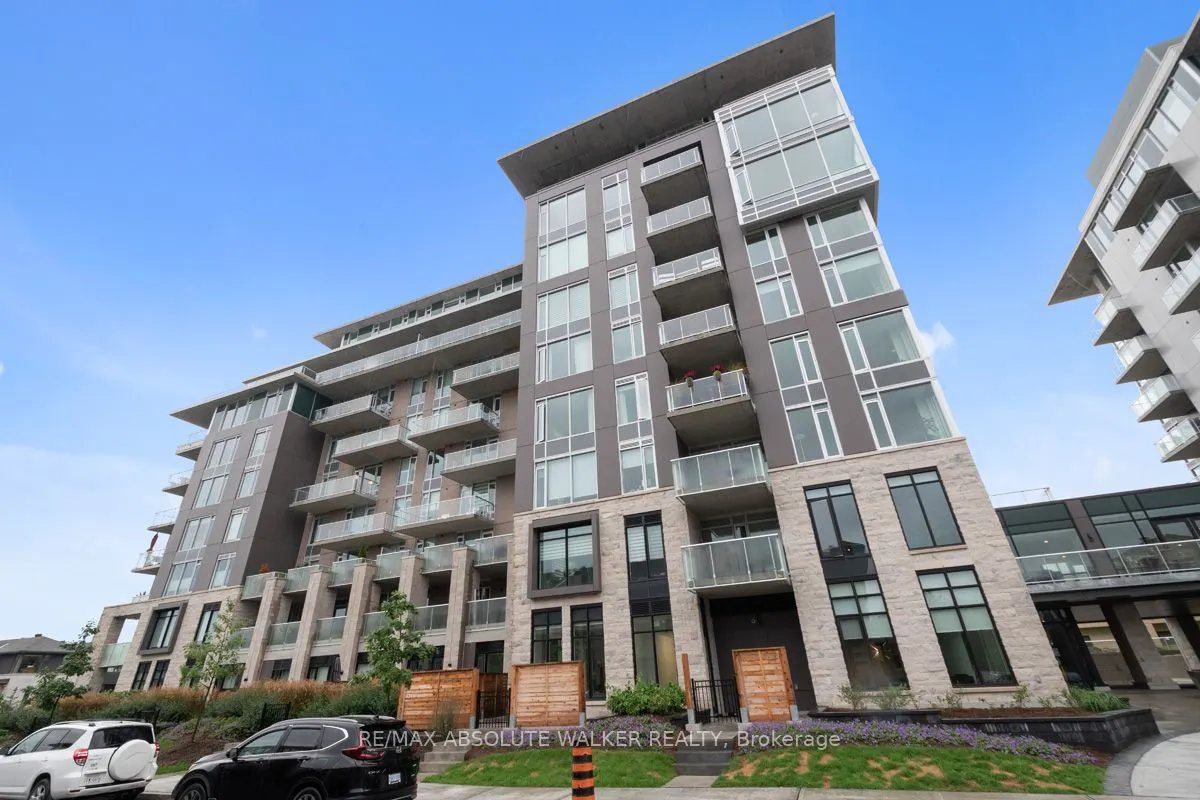 530 DE MAZENOD Avenue, #108