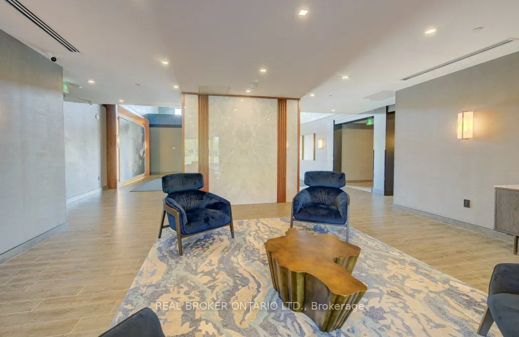 460 Dundas Street E, #1108
