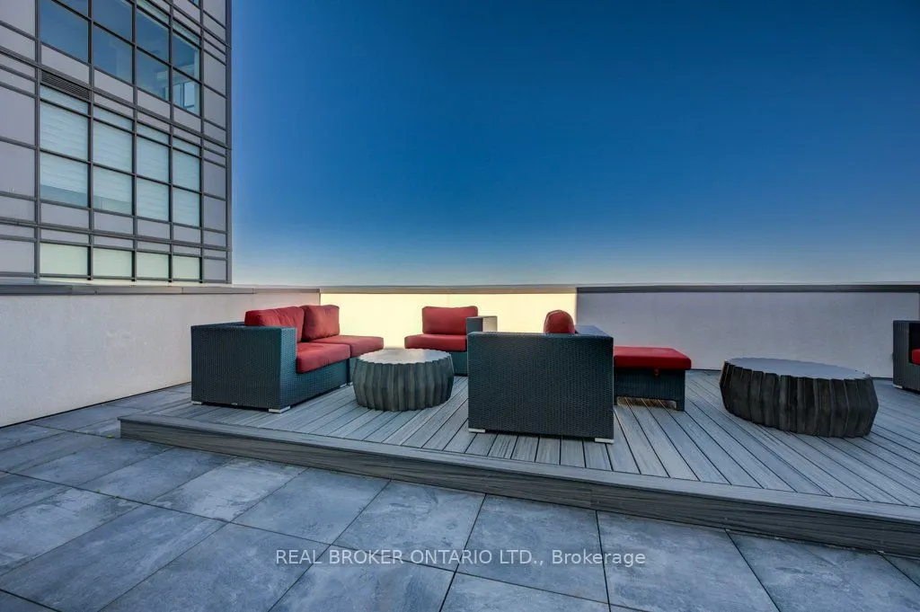 460 Dundas Street E, #1108