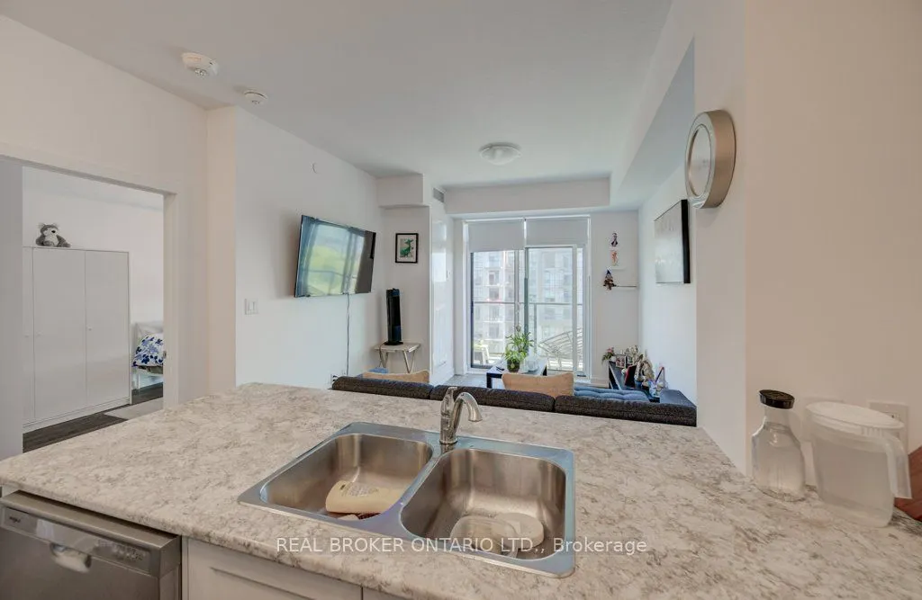 460 Dundas Street E, #1108