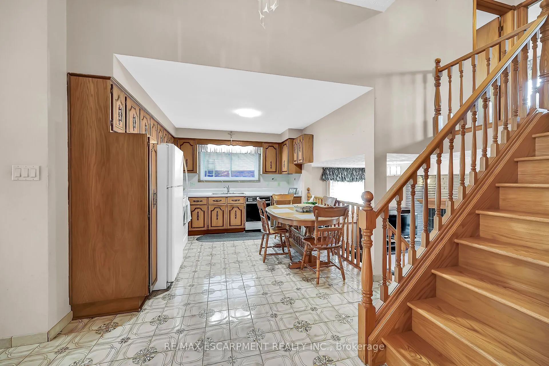 65 Ellington Avenue