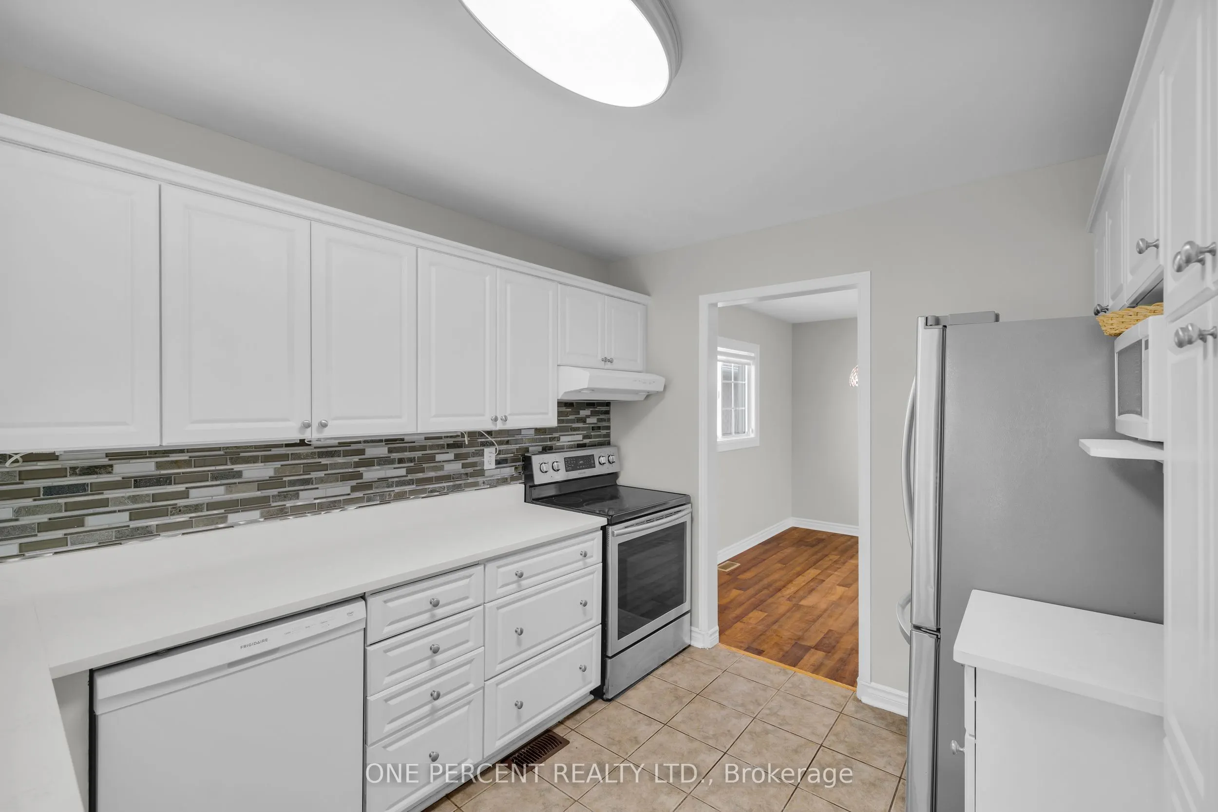 28 Chickasaw Crescent
