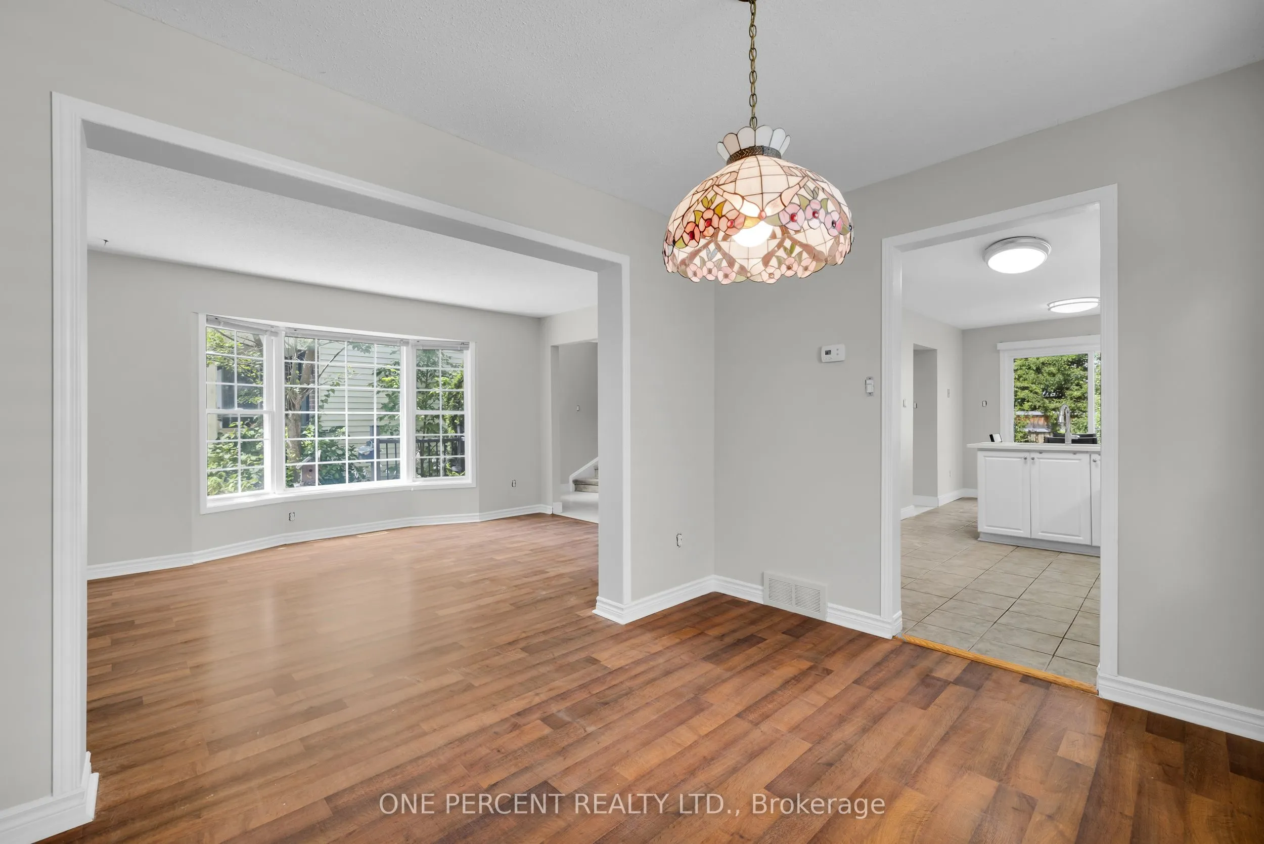 28 Chickasaw Crescent