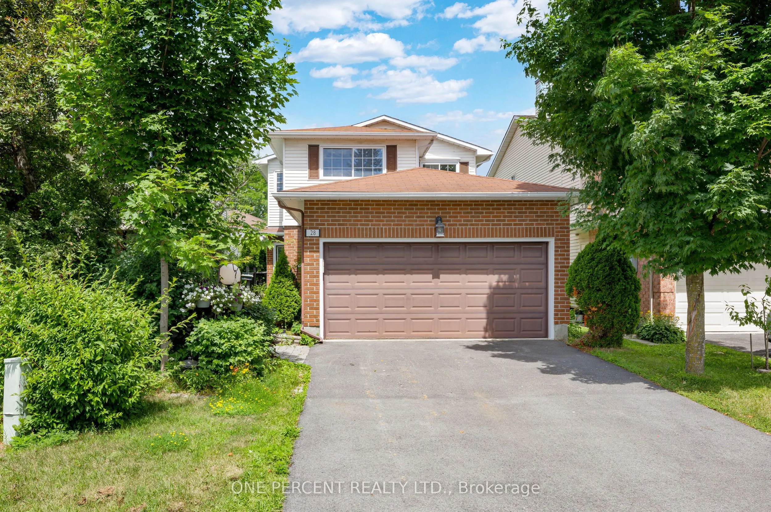 28 Chickasaw Crescent