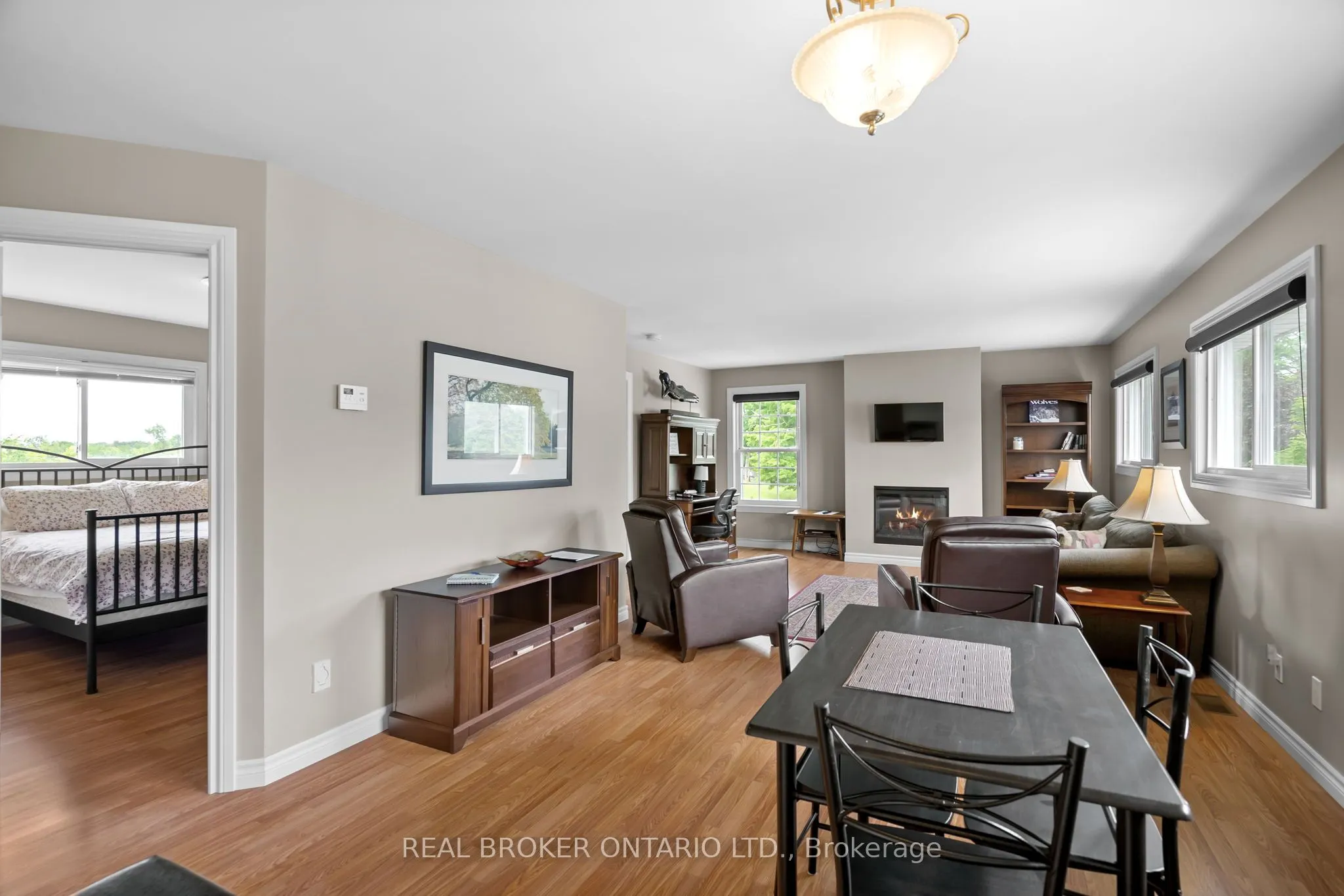 2486 County Rd 18 Concession