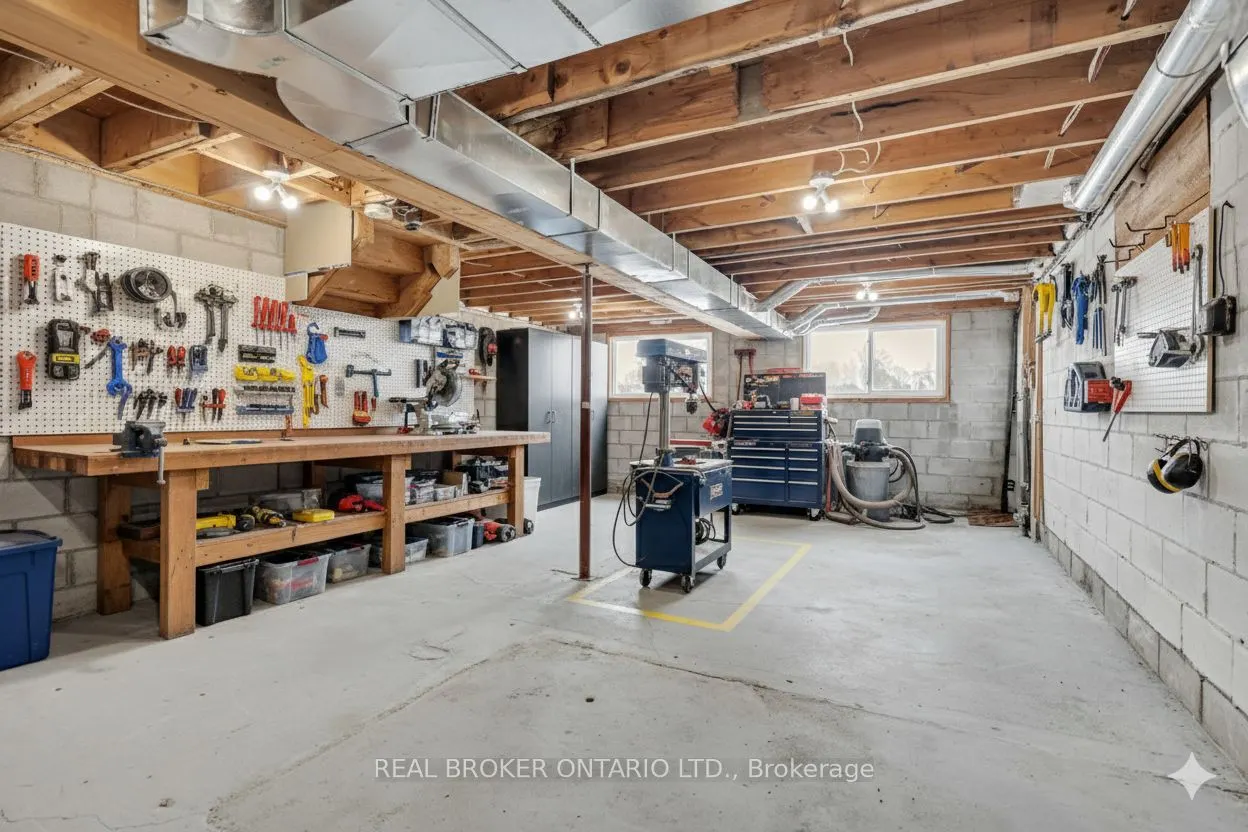 2486 County Rd 18 Concession