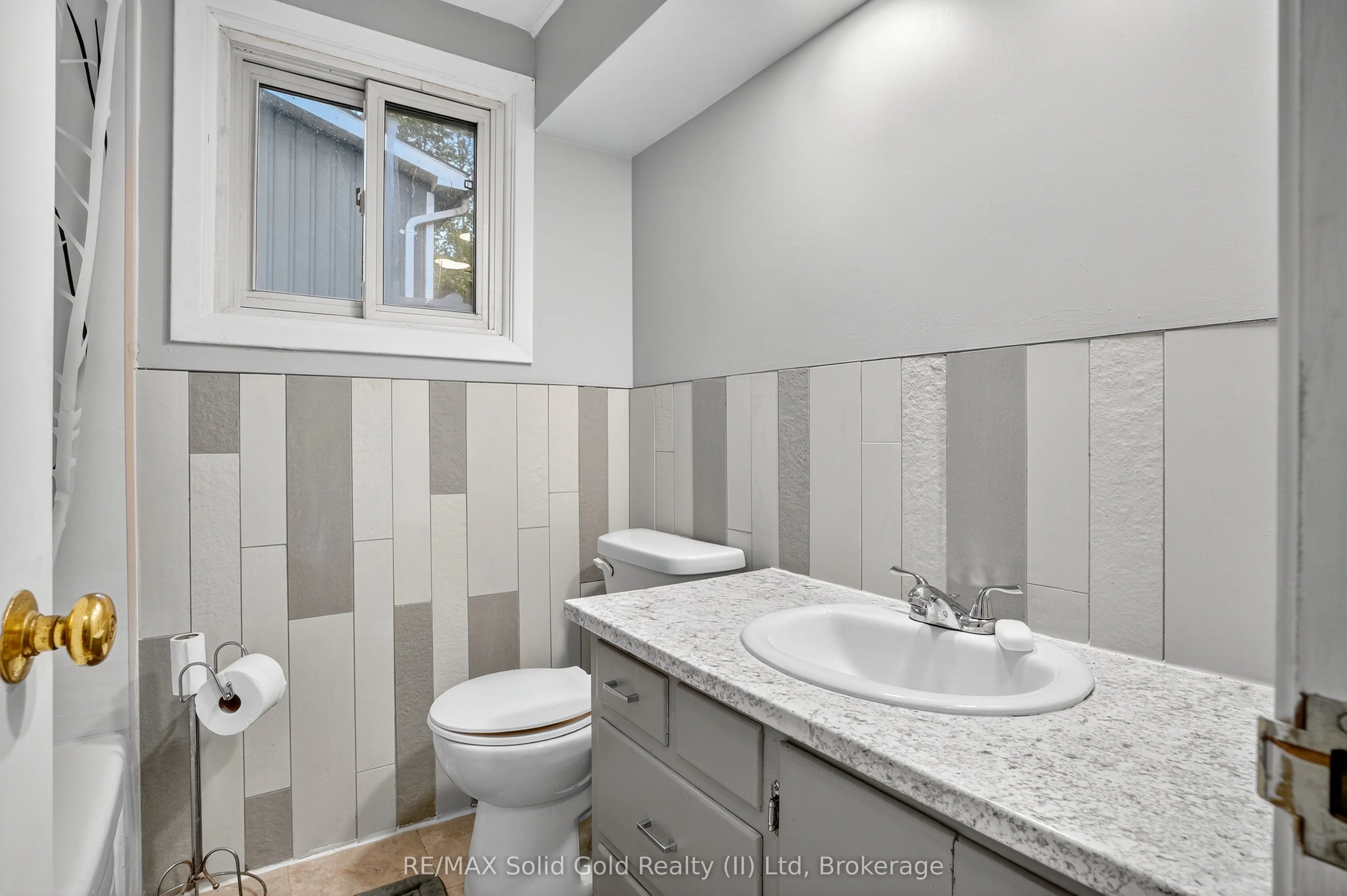 13 Roosevelt Avenue